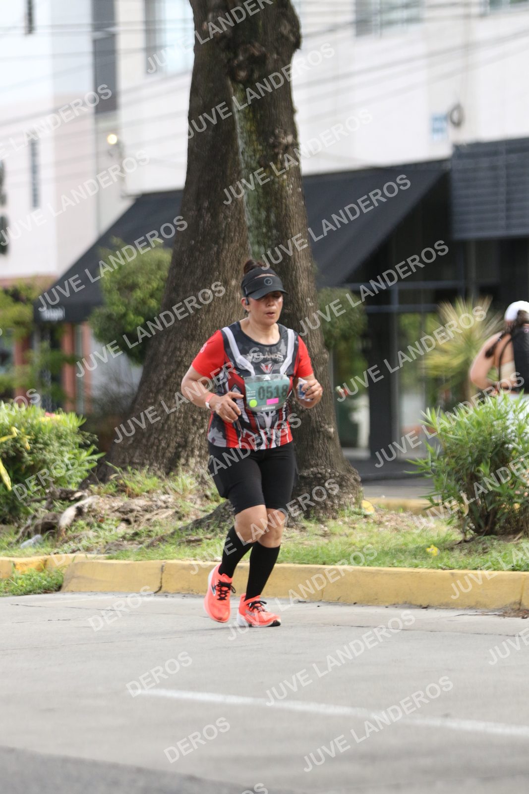 Foto de ADIDAS SPLITS GUADALAJARA 15K / 30K en Av. San Ignacio esquina Av. Ignacio L. Vallarta, Zapopan a las 09:01 · dorsal 518