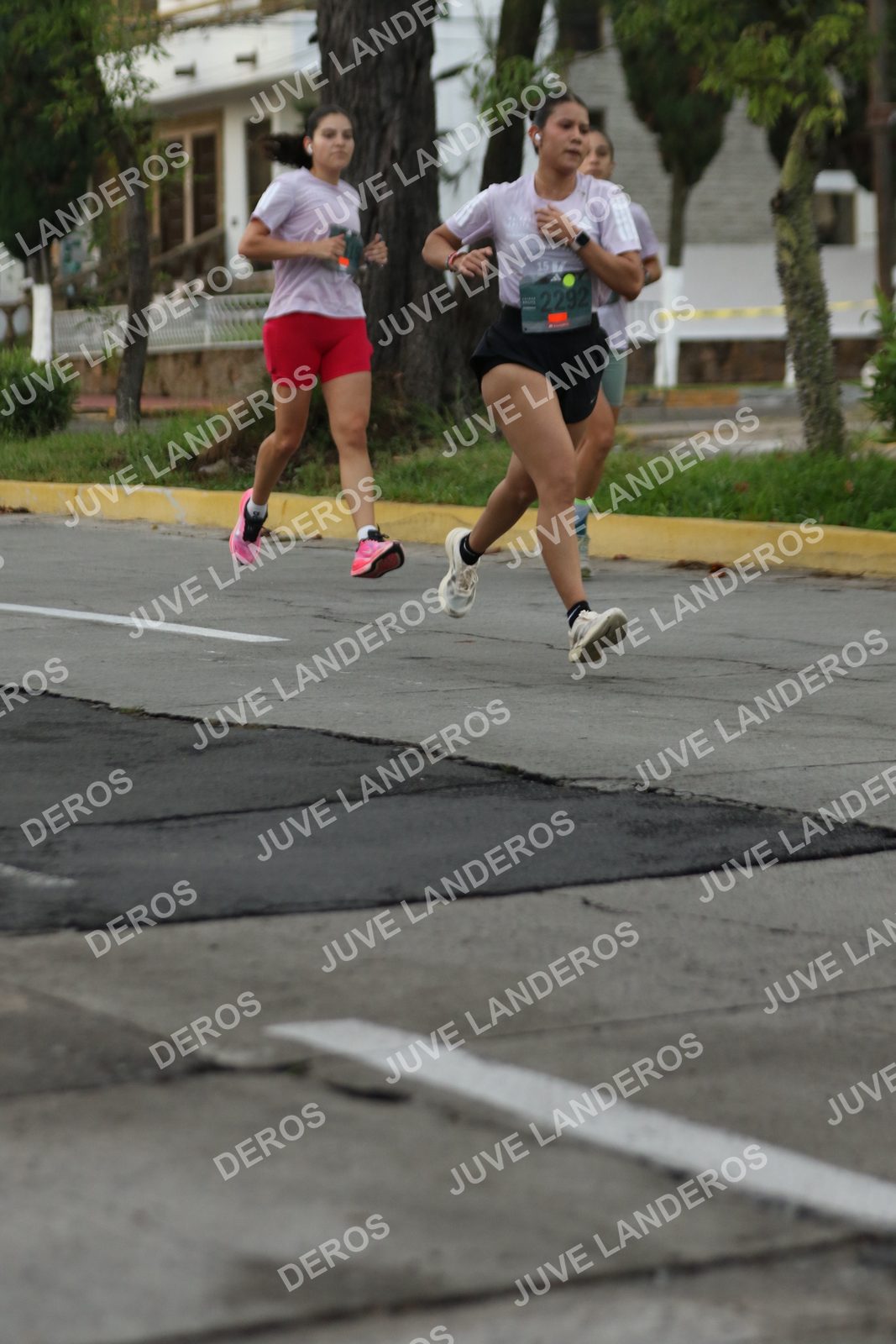 Foto de ADIDAS SPLITS GUADALAJARA 15K / 30K en Av. San Ignacio esquina Av. Ignacio L. Vallarta, Zapopan a las 07:00 · dorsal 2292