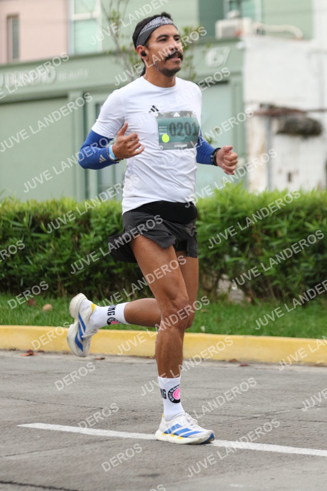 Foto de ADIDAS SPLITS GUADALAJARA 15K / 30K en Av. San Ignacio esquina Av. Ignacio L. Vallarta, Zapopan a las 06:50 · dorsal 201