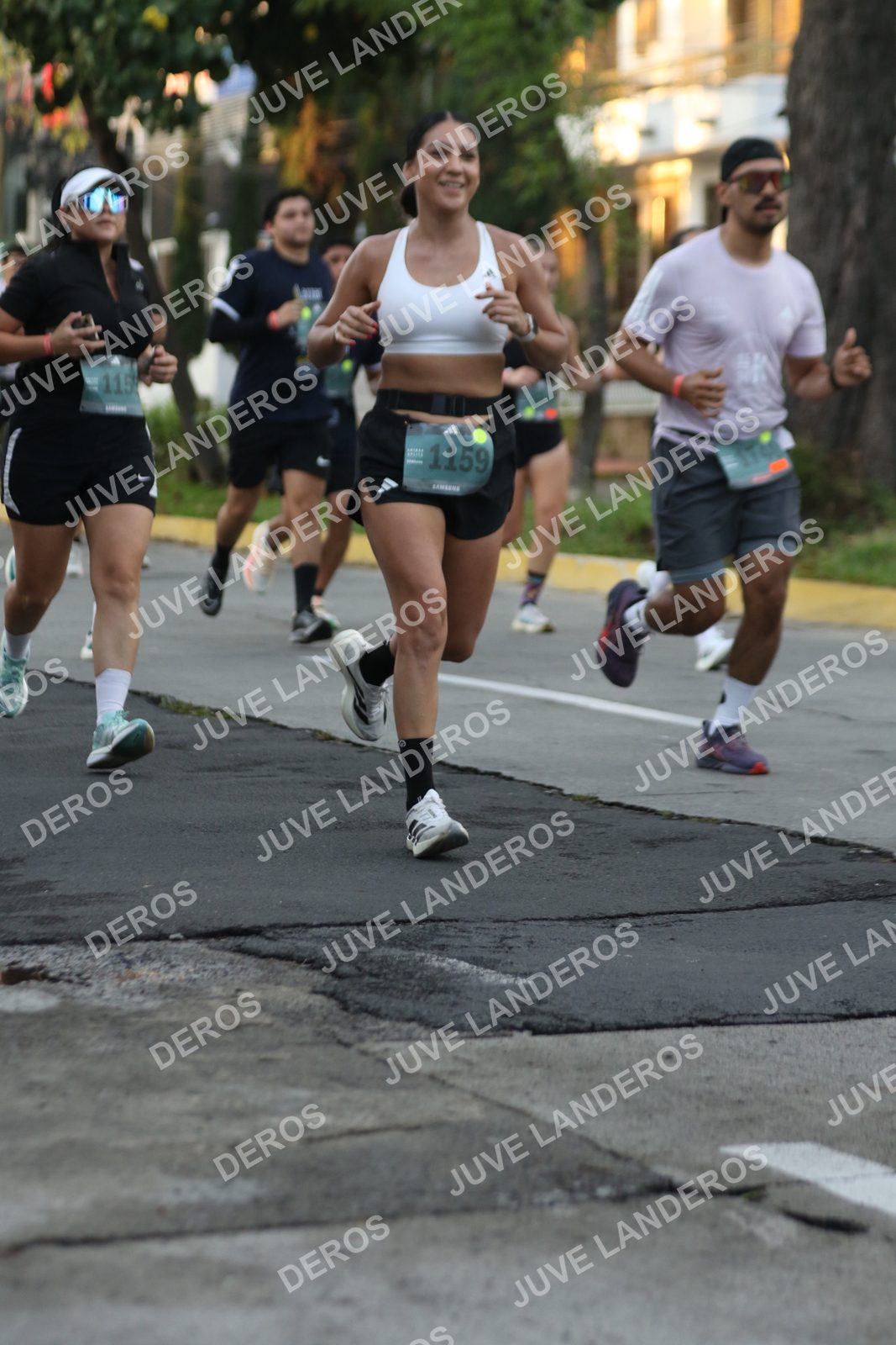 Foto de ADIDAS SPLITS GUADALAJARA 15K / 30K en Av. San Ignacio esquina Av. Ignacio L. Vallarta, Zapopan a las 07:07 · dorsal 1159
