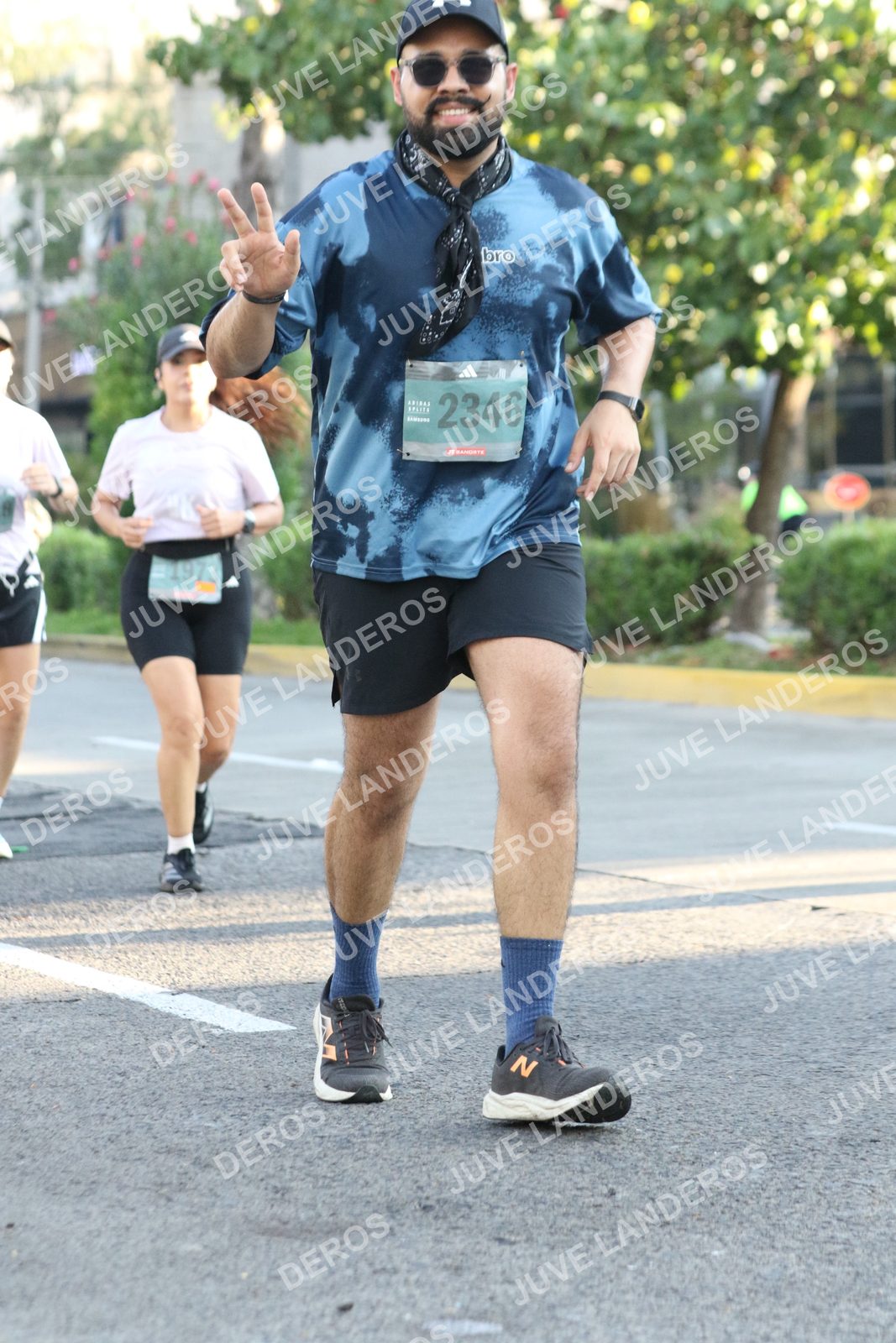 Foto de ADIDAS SPLITS GUADALAJARA 15K / 30K en Av. San Ignacio esquina Av. Ignacio L. Vallarta, Zapopan a las 07:55 · dorsal 2346, 1973