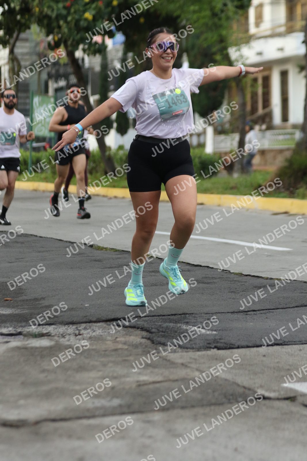 Foto de ADIDAS SPLITS GUADALAJARA 15K / 30K en Av. San Ignacio esquina Av. Ignacio L. Vallarta, Zapopan a las 07:00 · dorsal 1463, 201