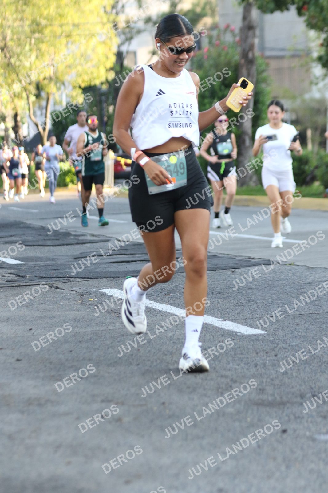 Foto de ADIDAS SPLITS GUADALAJARA 15K / 30K en Av. San Ignacio esquina Av. Ignacio L. Vallarta, Zapopan a las 07:39 · dorsal 549