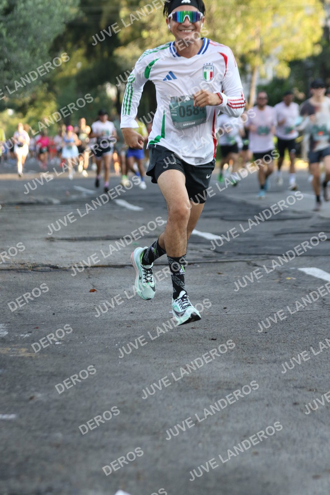 Foto de ADIDAS SPLITS GUADALAJARA 15K / 30K en Av. San Ignacio esquina Av. Ignacio L. Vallarta, Zapopan a las 07:32 · dorsal 584
