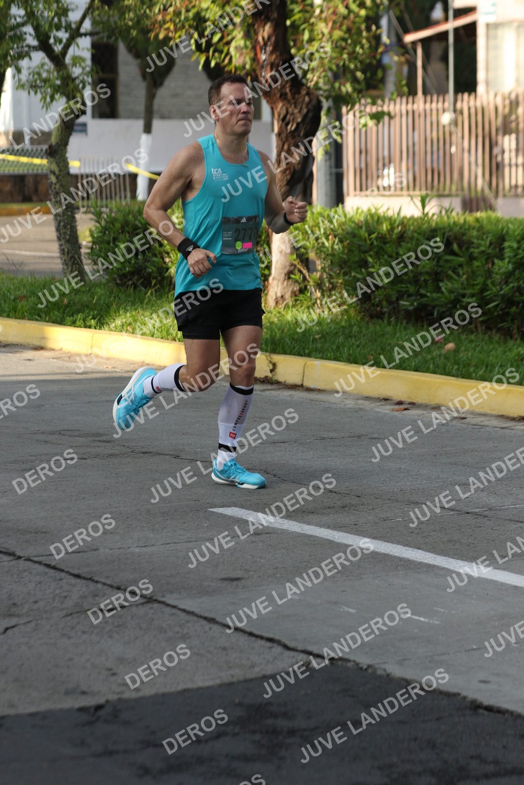 Foto de ADIDAS SPLITS GUADALAJARA 15K / 30K en Av. San Ignacio esquina Av. Ignacio L. Vallarta, Zapopan a las 08:16 · dorsal 2770