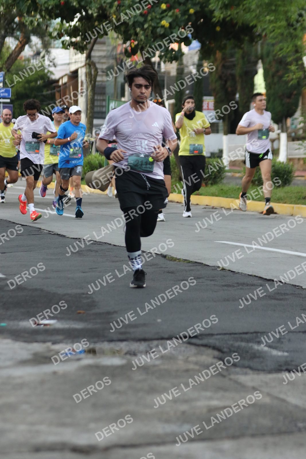 Foto de ADIDAS SPLITS GUADALAJARA 15K / 30K en Av. San Ignacio esquina Av. Ignacio L. Vallarta, Zapopan a las 07:05 · dorsal 2043, 2119, 15