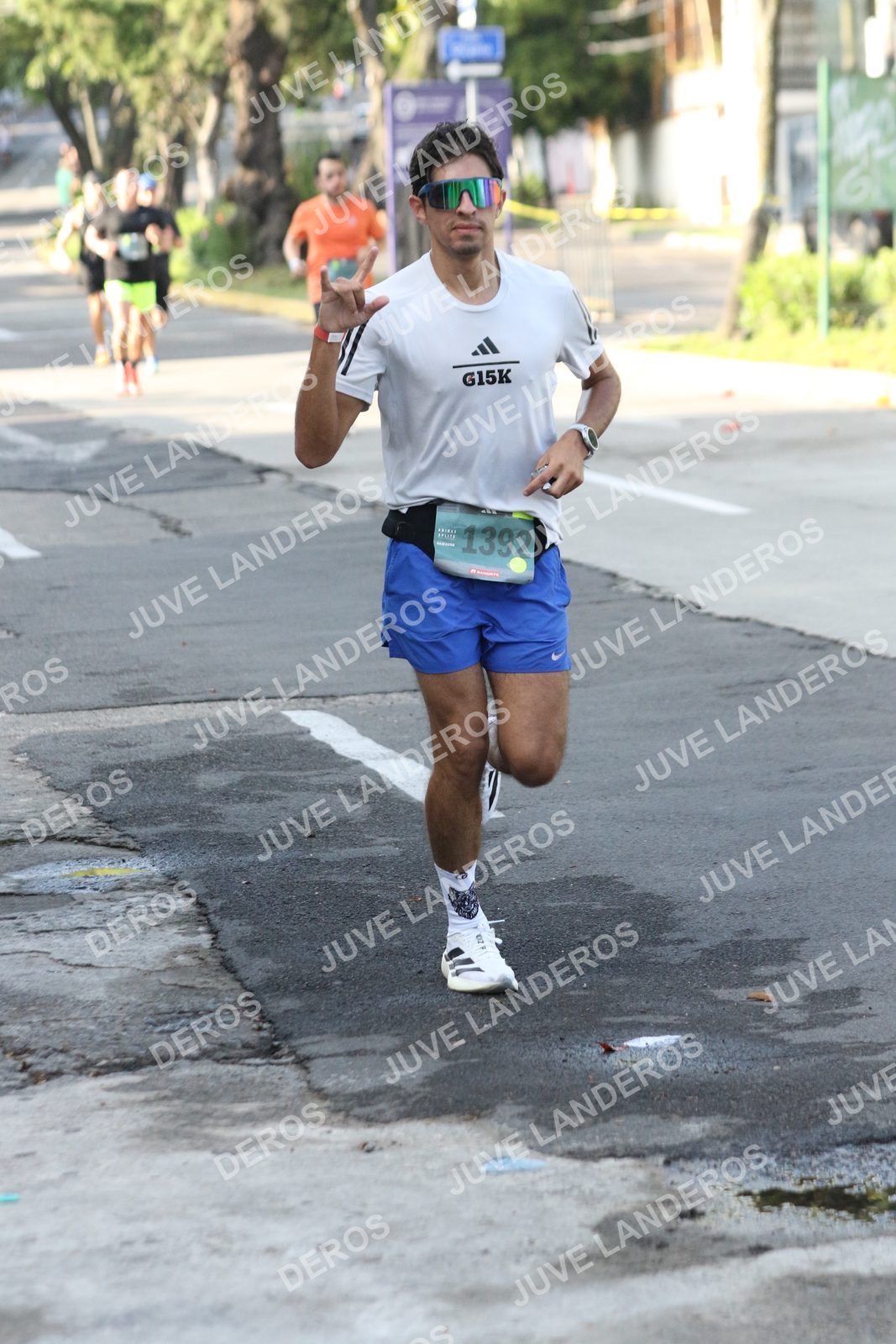Foto de ADIDAS SPLITS GUADALAJARA 15K / 30K en Av. San Ignacio esquina Av. Ignacio L. Vallarta, Zapopan a las 08:14 · dorsal 1392