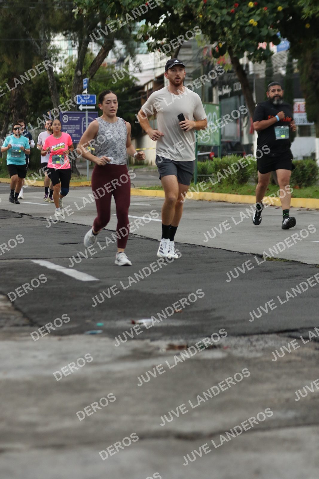 Foto de ADIDAS SPLITS GUADALAJARA 15K / 30K en Av. San Ignacio esquina Av. Ignacio L. Vallarta, Zapopan a las 06:59