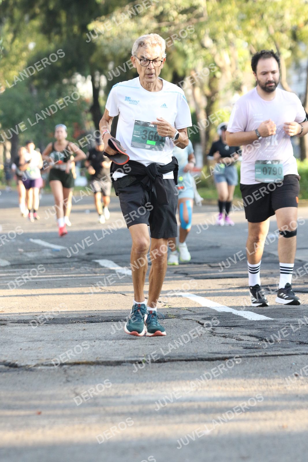 Foto de ADIDAS SPLITS GUADALAJARA 15K / 30K en Av. San Ignacio esquina Av. Ignacio L. Vallarta, Zapopan a las 07:52 · dorsal 790, 366