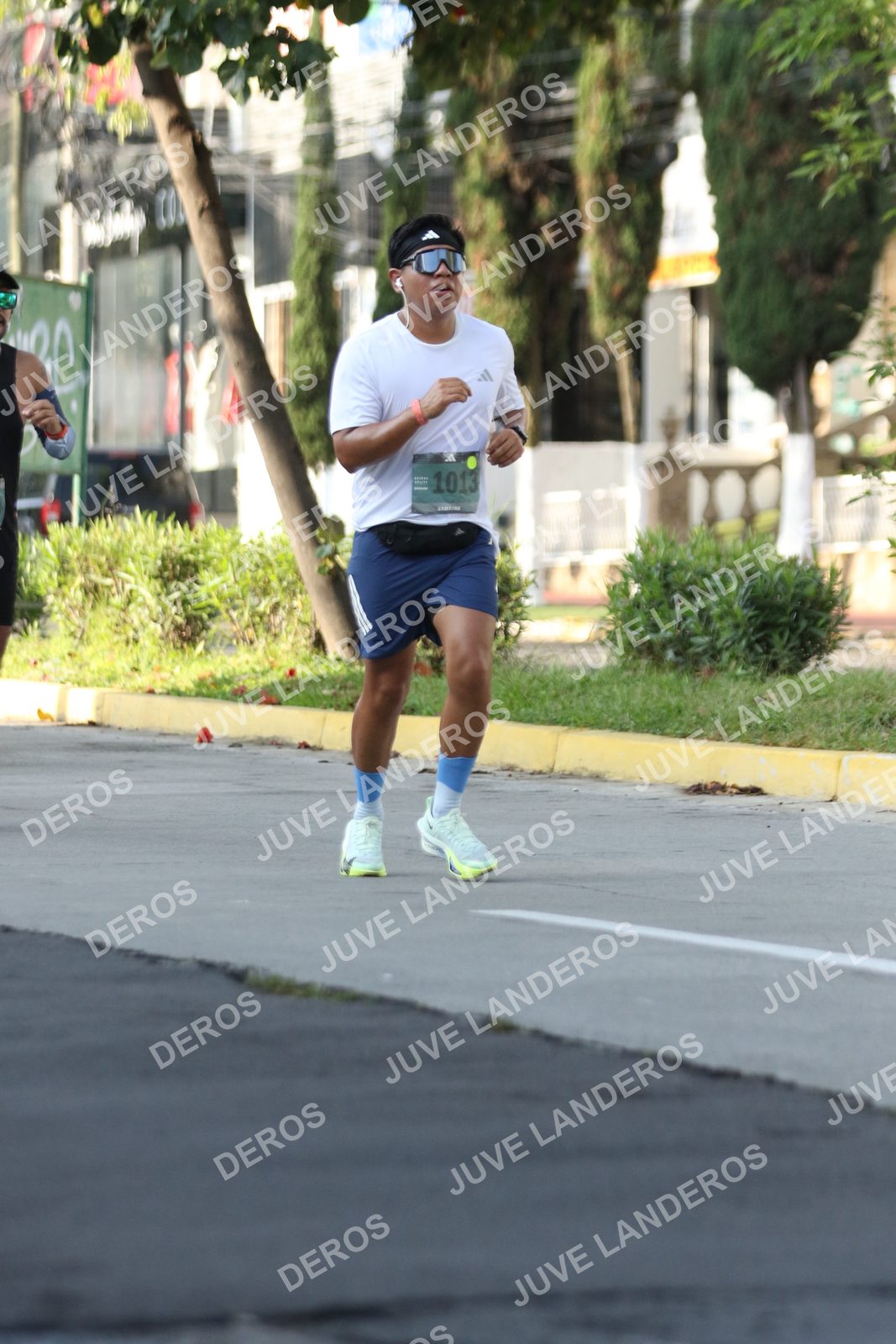 Foto de ADIDAS SPLITS GUADALAJARA 15K / 30K en Av. San Ignacio esquina Av. Ignacio L. Vallarta, Zapopan a las 08:22 · dorsal 1013