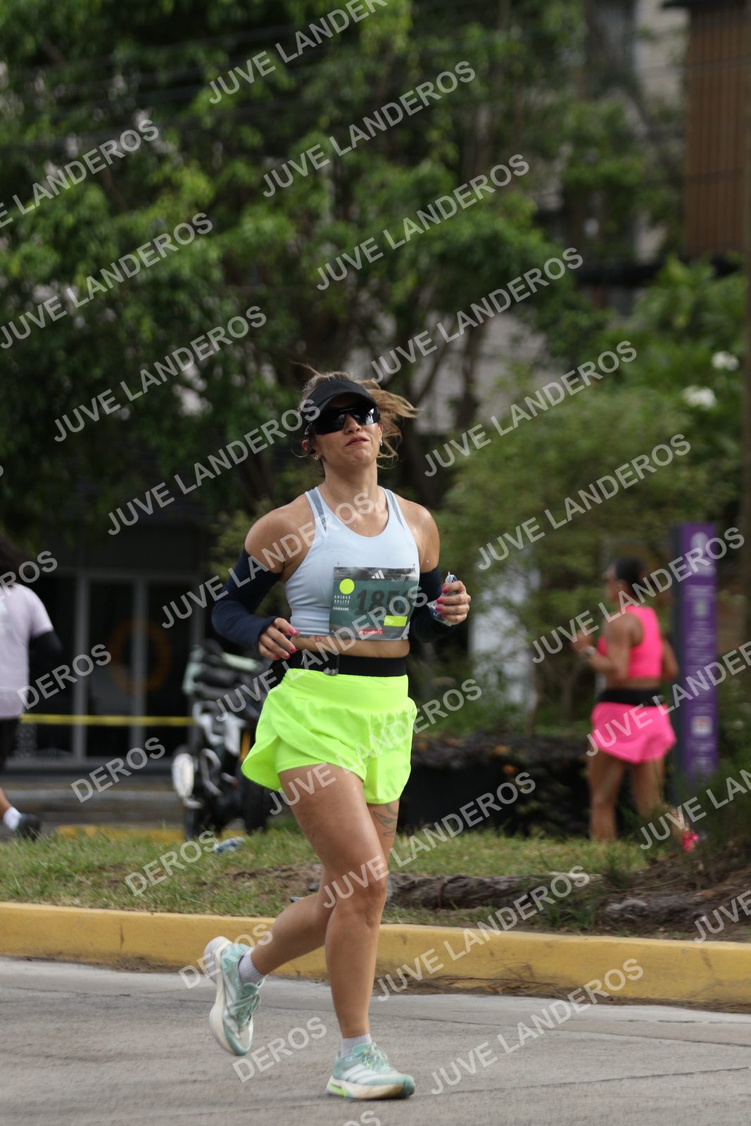 Foto de ADIDAS SPLITS GUADALAJARA 15K / 30K en Av. San Ignacio esquina Av. Ignacio L. Vallarta, Zapopan a las 09:03 · dorsal 1853