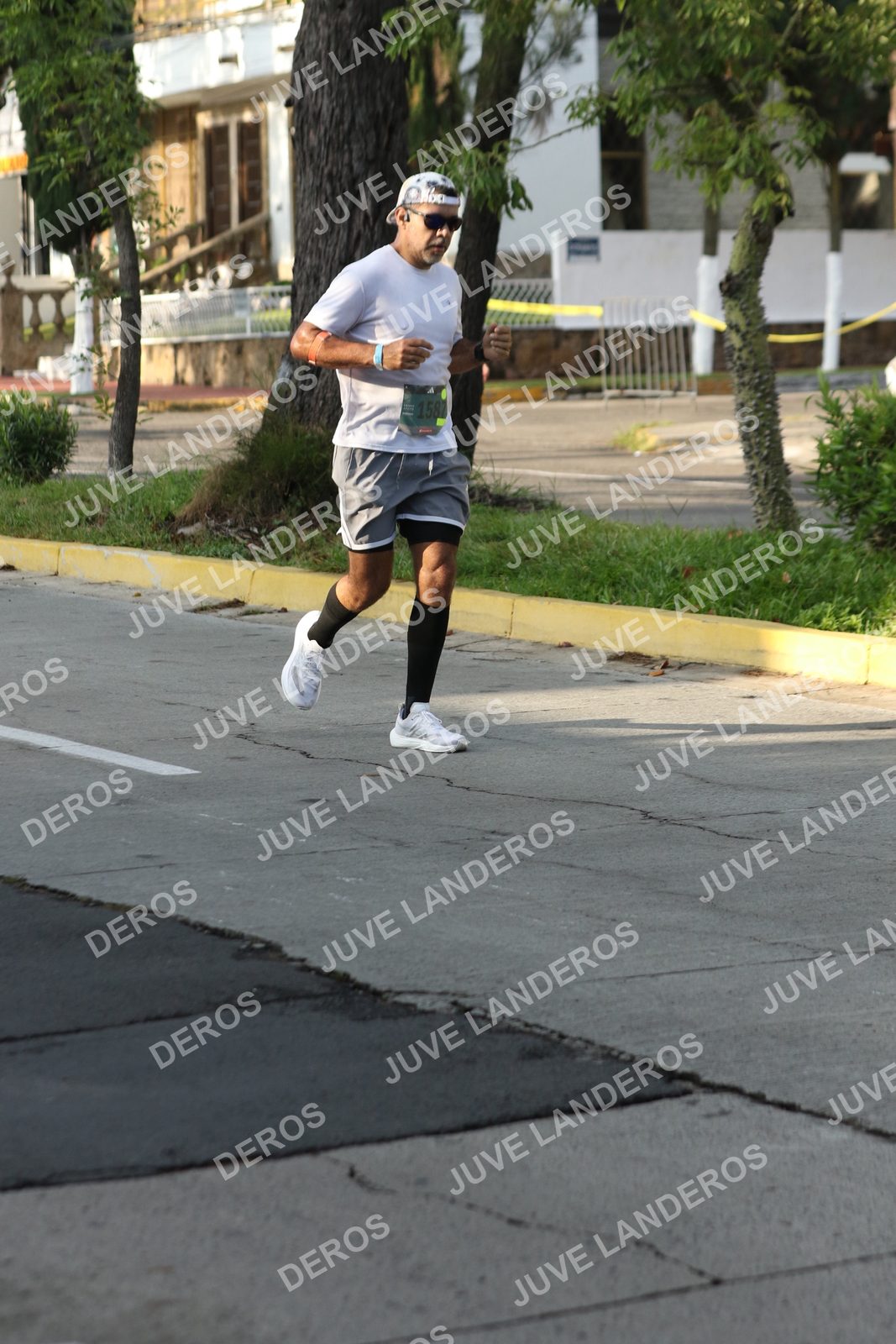 Foto de ADIDAS SPLITS GUADALAJARA 15K / 30K en Av. San Ignacio esquina Av. Ignacio L. Vallarta, Zapopan a las 08:16 · dorsal 1587