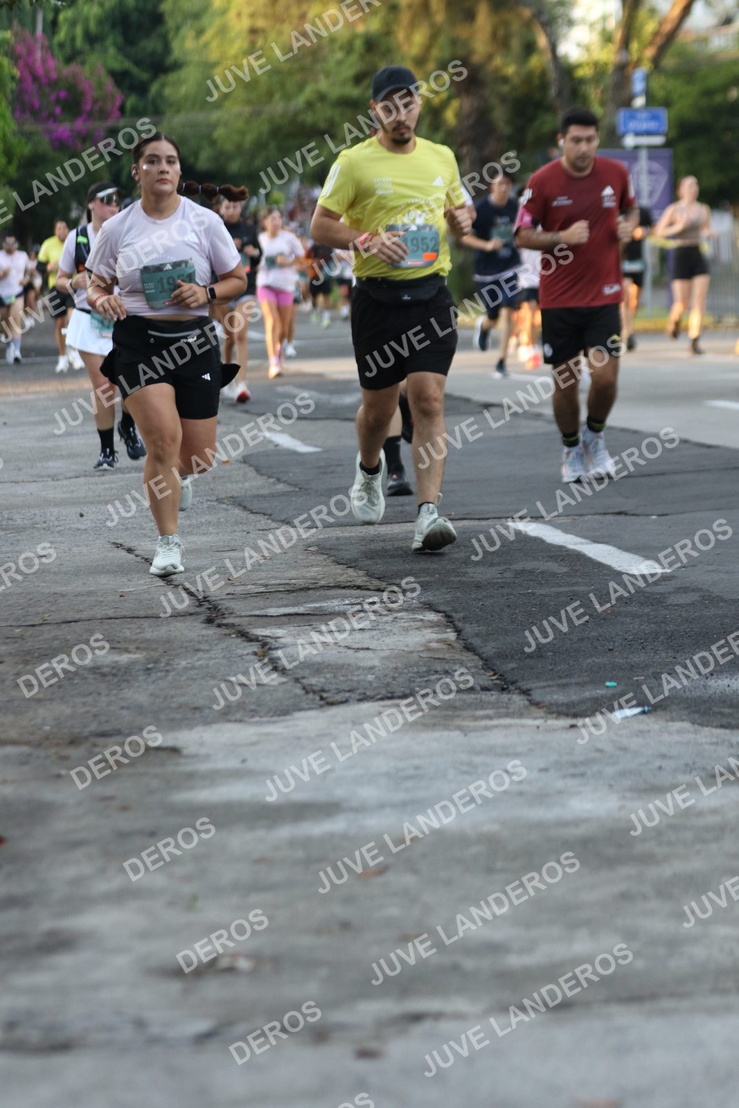 Foto de ADIDAS SPLITS GUADALAJARA 15K / 30K en Av. San Ignacio esquina Av. Ignacio L. Vallarta, Zapopan a las 07:12 · dorsal 952, 19