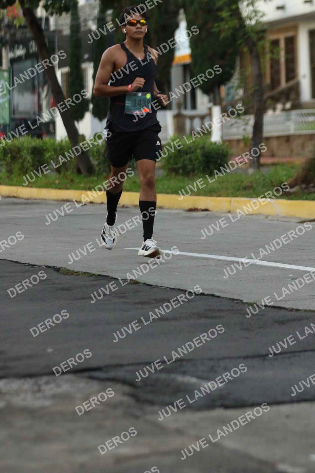 Foto de ADIDAS SPLITS GUADALAJARA 15K / 30K en Av. San Ignacio esquina Av. Ignacio L. Vallarta, Zapopan a las 07:02 · dorsal 1438
