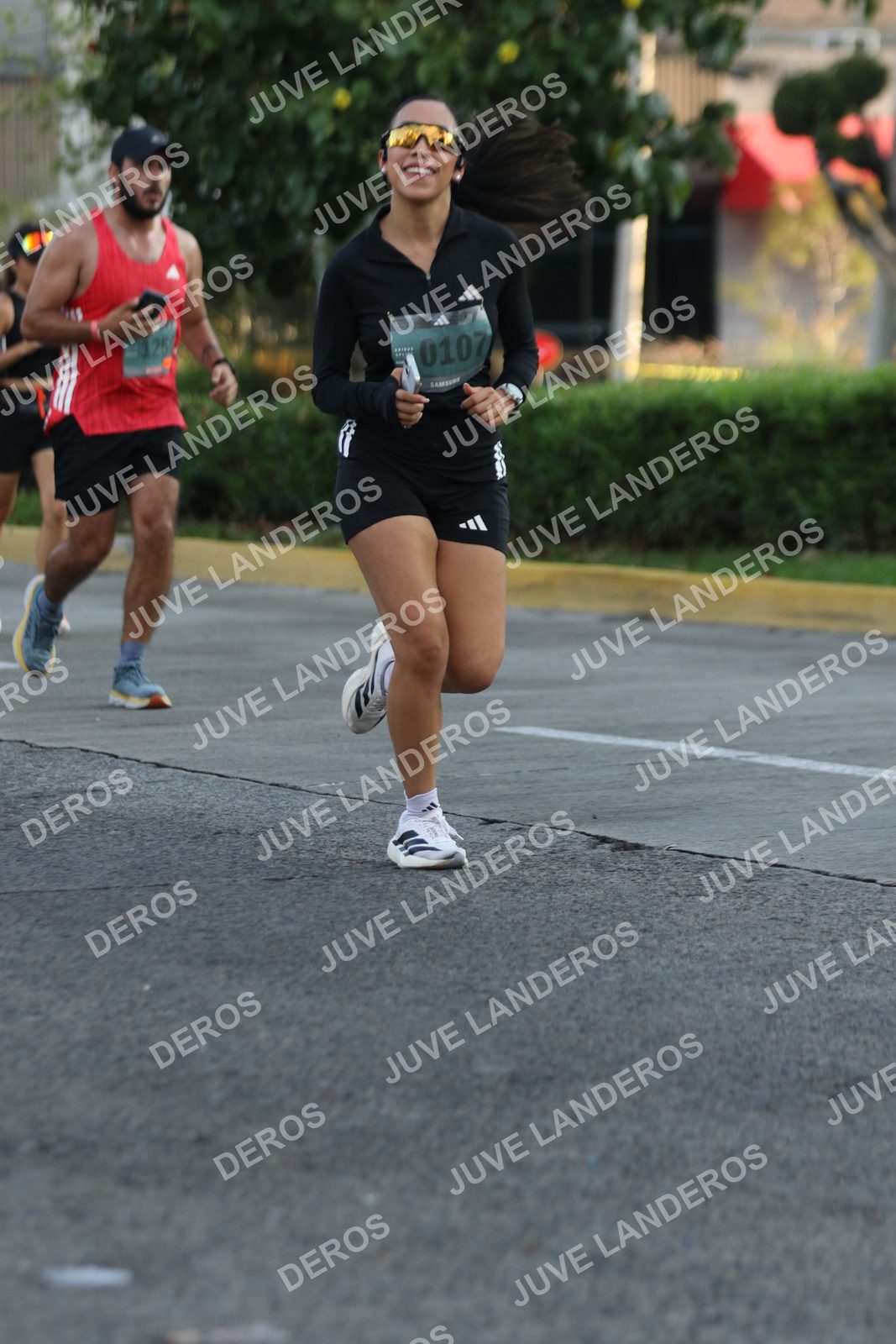 Foto de ADIDAS SPLITS GUADALAJARA 15K / 30K en Av. San Ignacio esquina Av. Ignacio L. Vallarta, Zapopan a las 07:29 · dorsal 107, 25