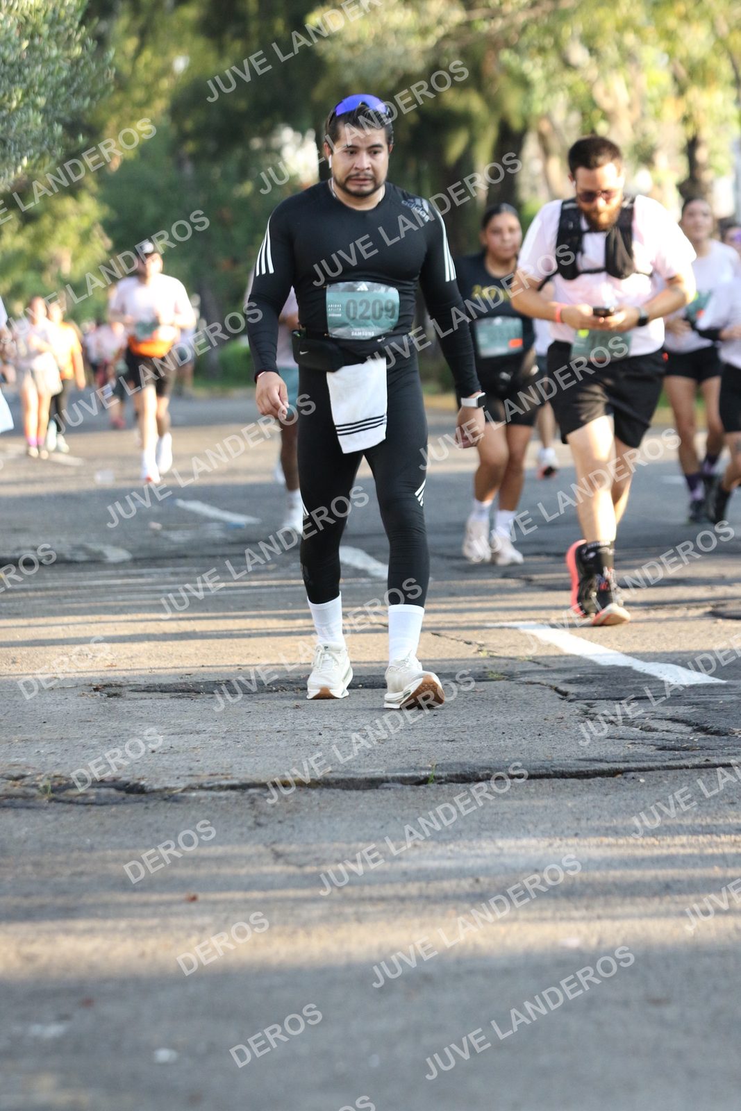 Foto de ADIDAS SPLITS GUADALAJARA 15K / 30K en Av. San Ignacio esquina Av. Ignacio L. Vallarta, Zapopan a las 07:53 · dorsal 209, 1922