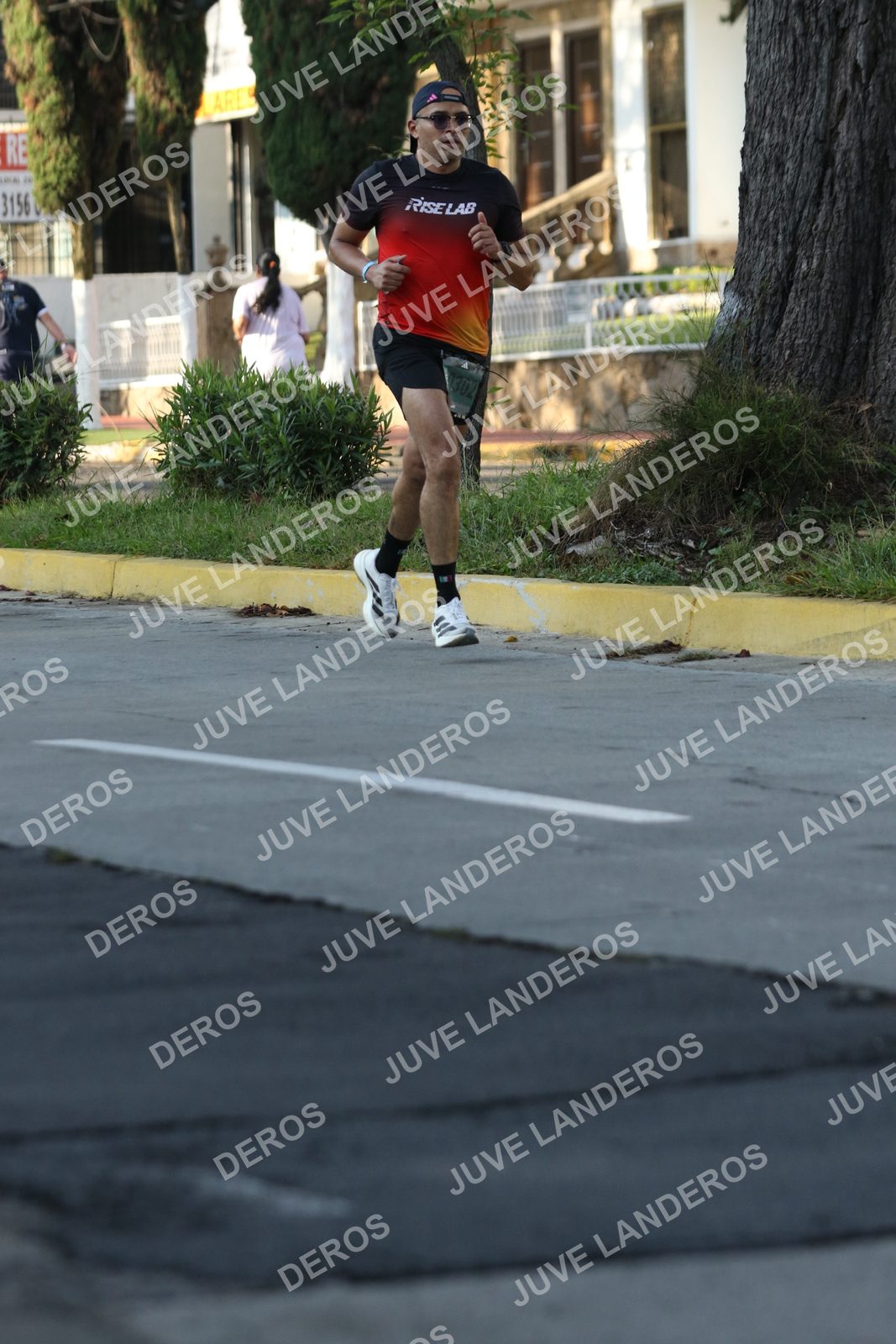 Foto de ADIDAS SPLITS GUADALAJARA 15K / 30K en Av. San Ignacio esquina Av. Ignacio L. Vallarta, Zapopan a las 08:05 · dorsal 3156