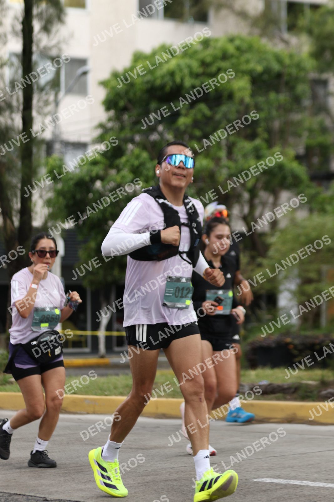 Foto de ADIDAS SPLITS GUADALAJARA 15K / 30K en Av. San Ignacio esquina Av. Ignacio L. Vallarta, Zapopan a las 09:08 · dorsal 12, 2859