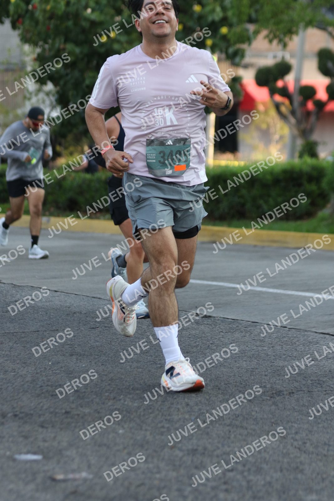 Foto de ADIDAS SPLITS GUADALAJARA 15K / 30K en Av. San Ignacio esquina Av. Ignacio L. Vallarta, Zapopan a las 07:30 · dorsal 3405, 15