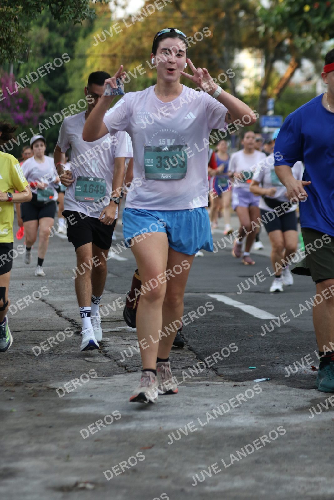 Foto de ADIDAS SPLITS GUADALAJARA 15K / 30K en Av. San Ignacio esquina Av. Ignacio L. Vallarta, Zapopan a las 07:10 · dorsal 3333, 1649