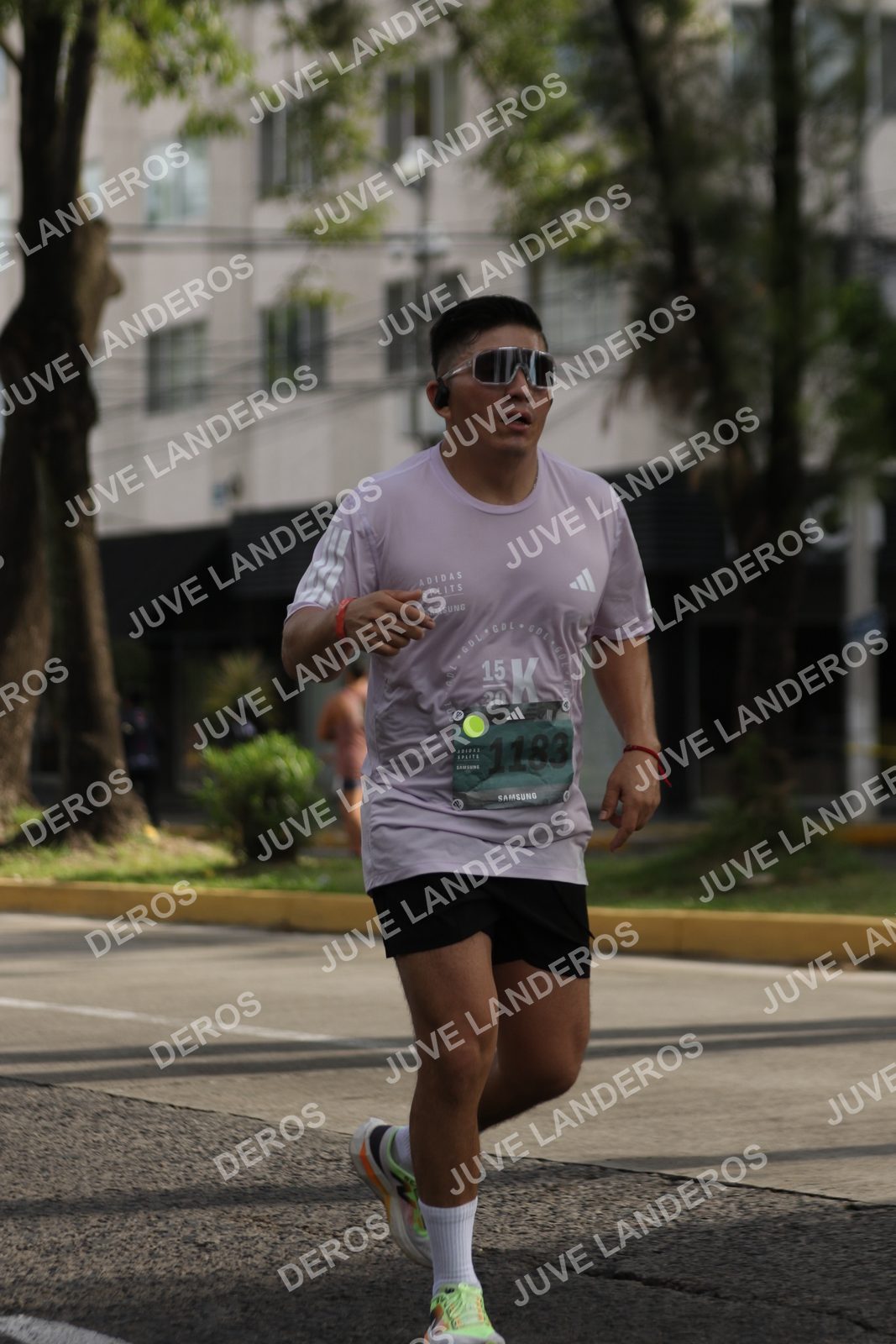 Foto de ADIDAS SPLITS GUADALAJARA 15K / 30K en Av. San Ignacio esquina Av. Ignacio L. Vallarta, Zapopan a las 09:06 · dorsal 1183, 30