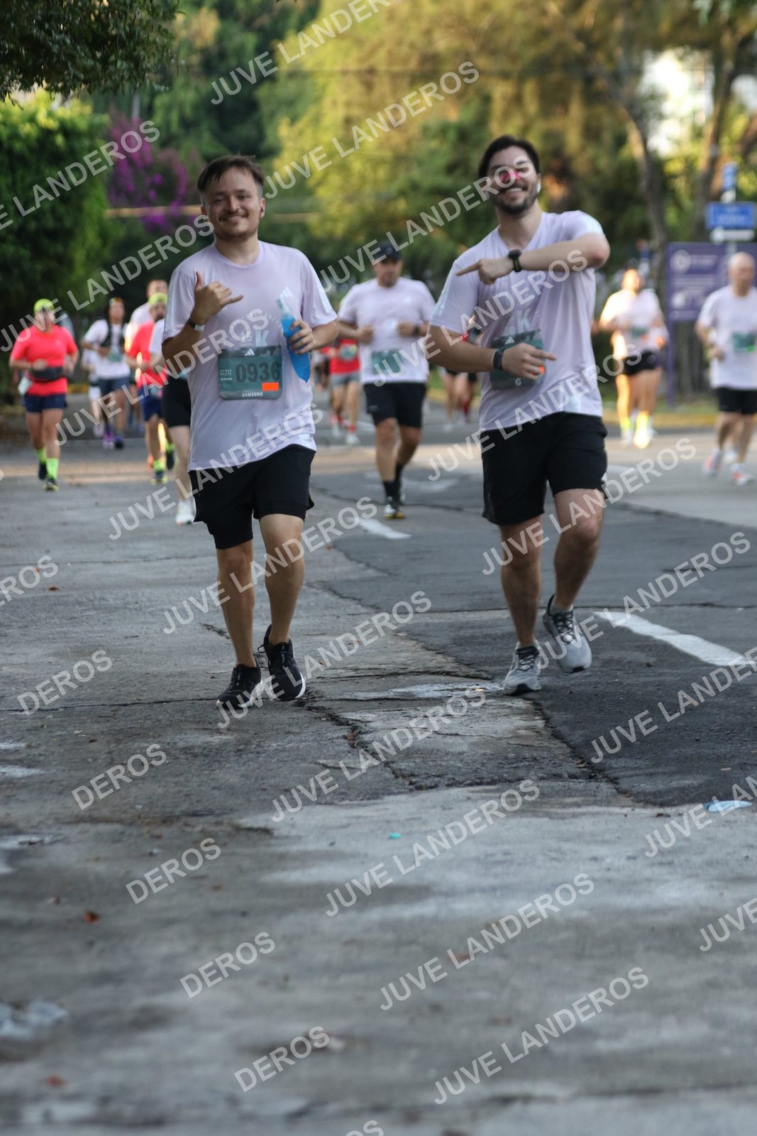 Foto de ADIDAS SPLITS GUADALAJARA 15K / 30K en Av. San Ignacio esquina Av. Ignacio L. Vallarta, Zapopan a las 07:18 · dorsal 936