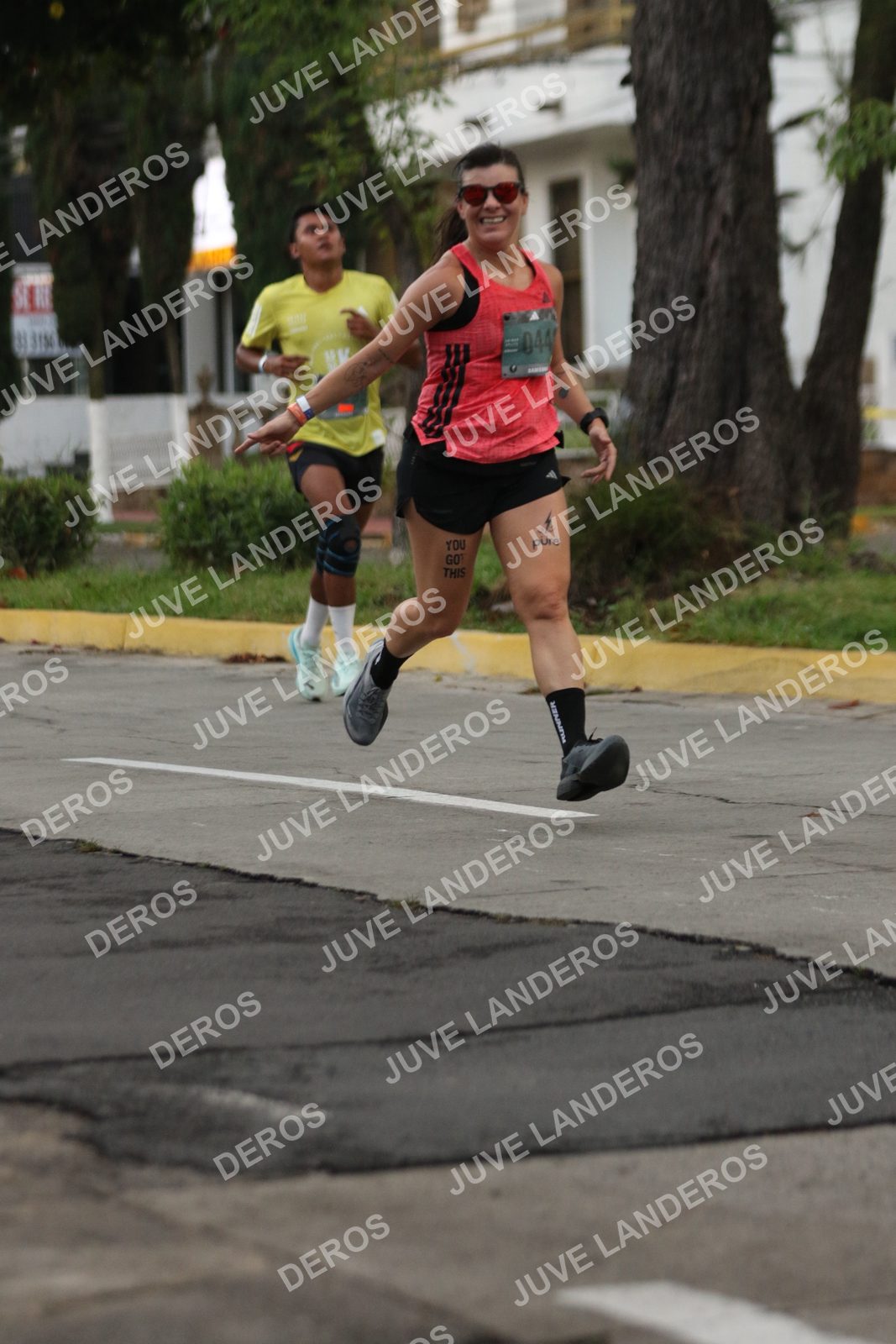 Foto de ADIDAS SPLITS GUADALAJARA 15K / 30K en Av. San Ignacio esquina Av. Ignacio L. Vallarta, Zapopan a las 06:51 · dorsal 44