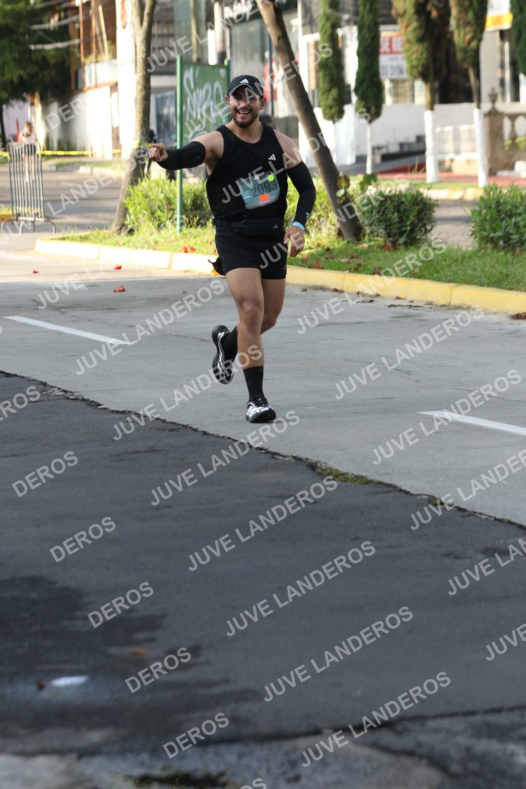 Foto de ADIDAS SPLITS GUADALAJARA 15K / 30K en Av. San Ignacio esquina Av. Ignacio L. Vallarta, Zapopan a las 08:14 · dorsal 2093