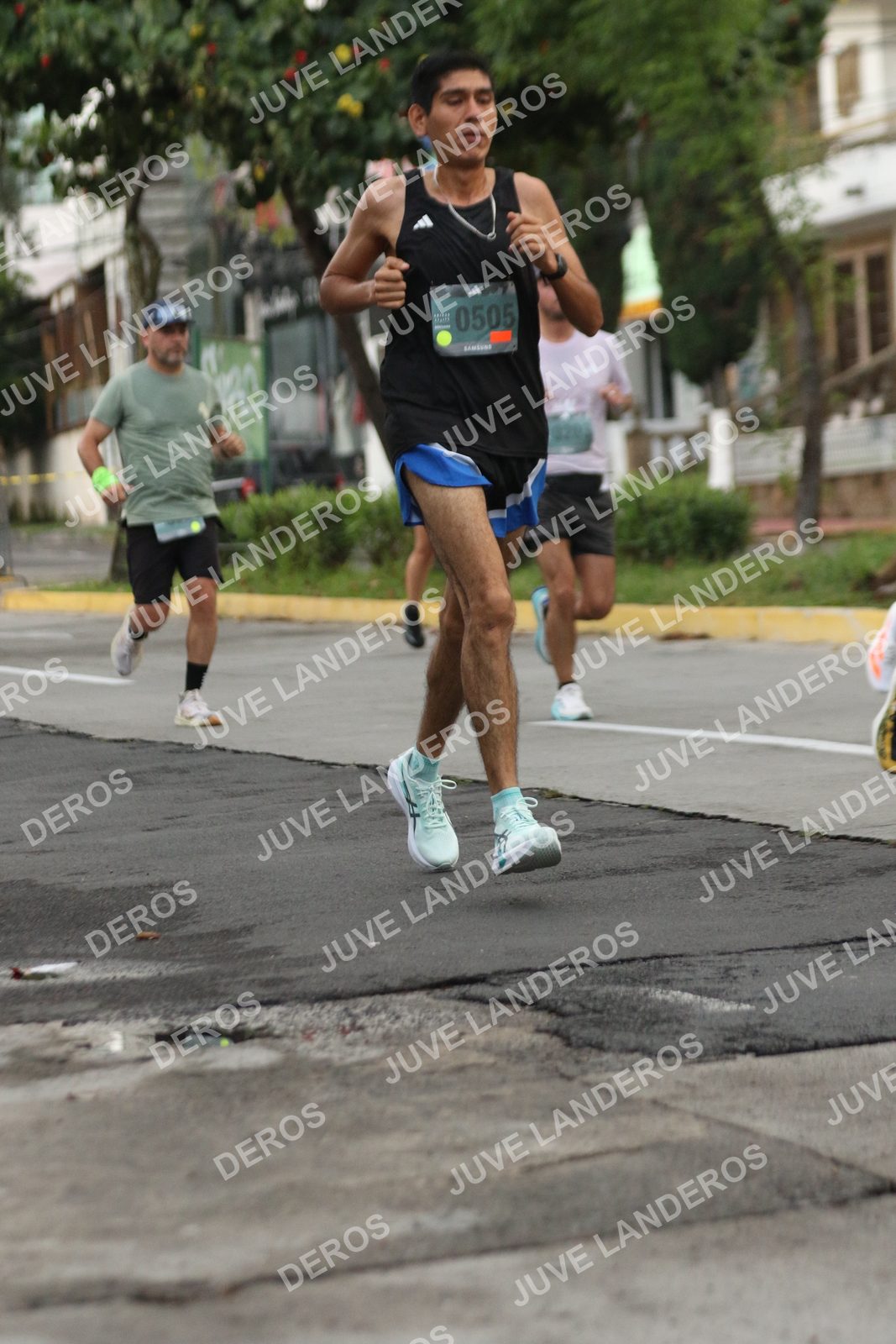 Foto de ADIDAS SPLITS GUADALAJARA 15K / 30K en Av. San Ignacio esquina Av. Ignacio L. Vallarta, Zapopan a las 06:54 · dorsal 505