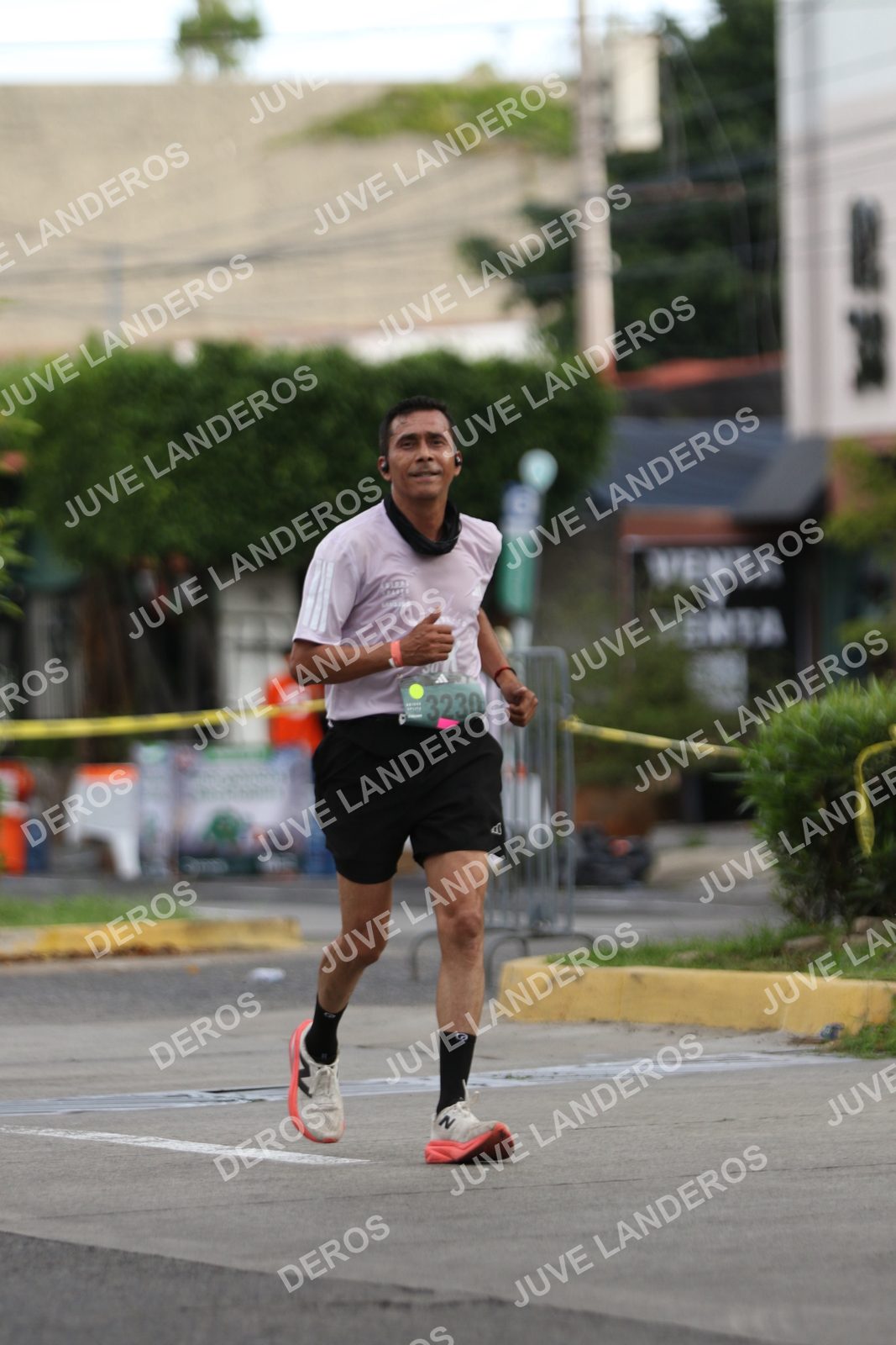 Foto de ADIDAS SPLITS GUADALAJARA 15K / 30K en Av. San Ignacio esquina Av. Ignacio L. Vallarta, Zapopan a las 09:05 · dorsal 3230