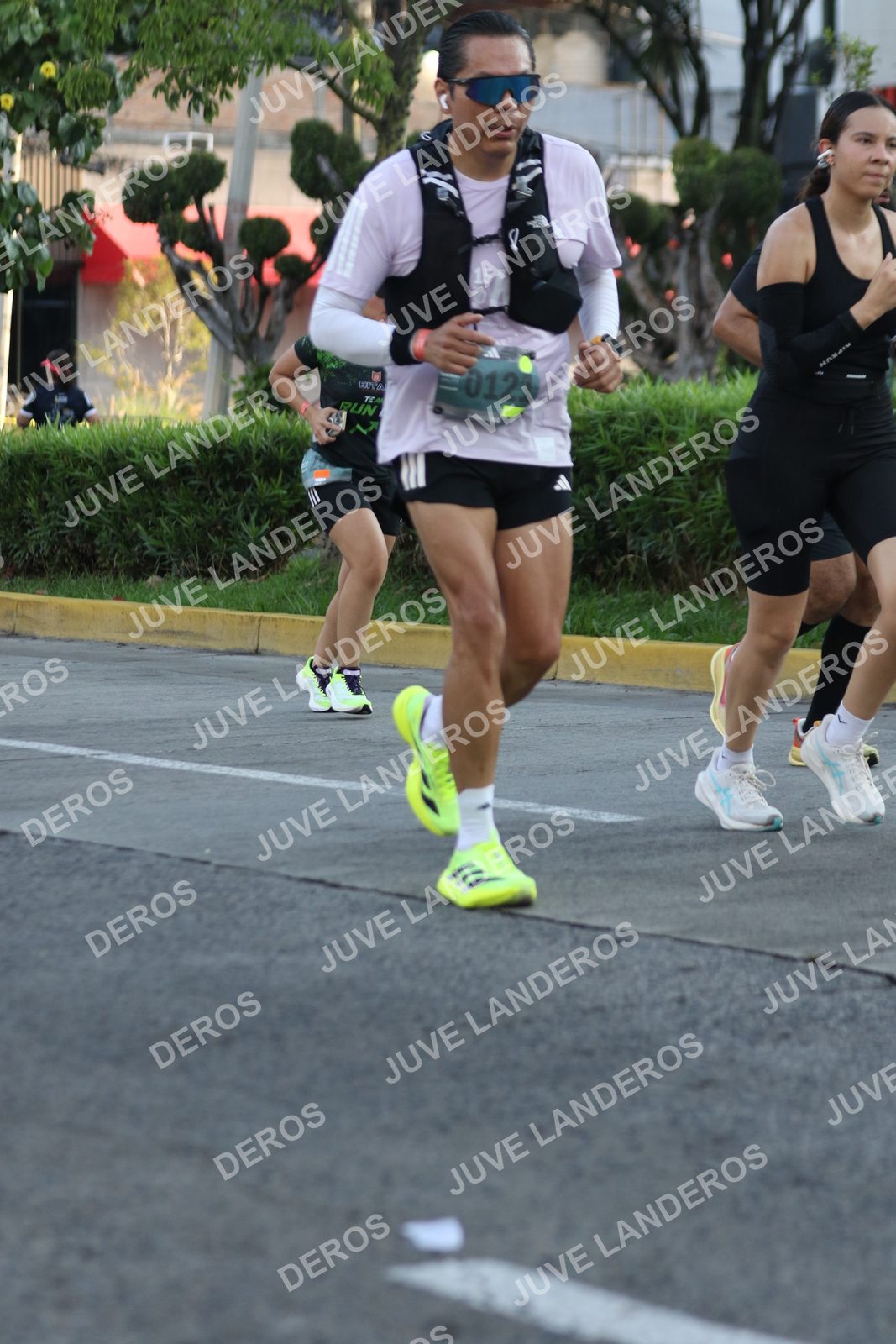 Foto de ADIDAS SPLITS GUADALAJARA 15K / 30K en Av. San Ignacio esquina Av. Ignacio L. Vallarta, Zapopan a las 07:35 · dorsal 15, 121