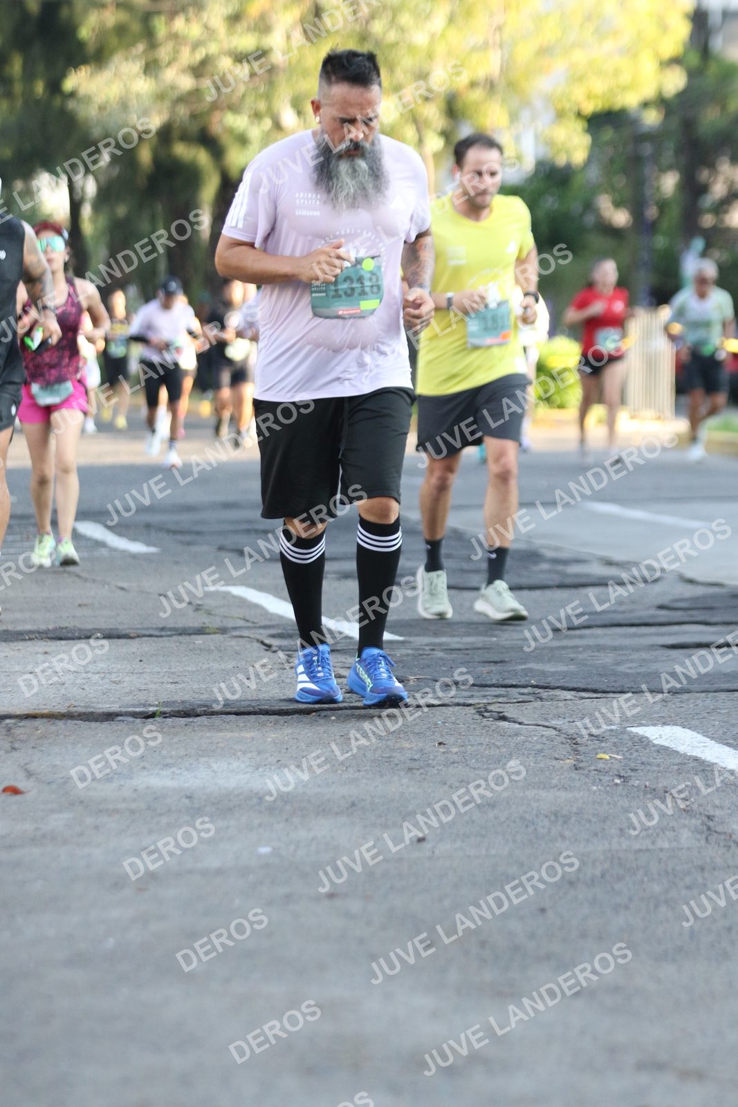 Foto de ADIDAS SPLITS GUADALAJARA 15K / 30K en Av. San Ignacio esquina Av. Ignacio L. Vallarta, Zapopan a las 07:42 · dorsal 1318