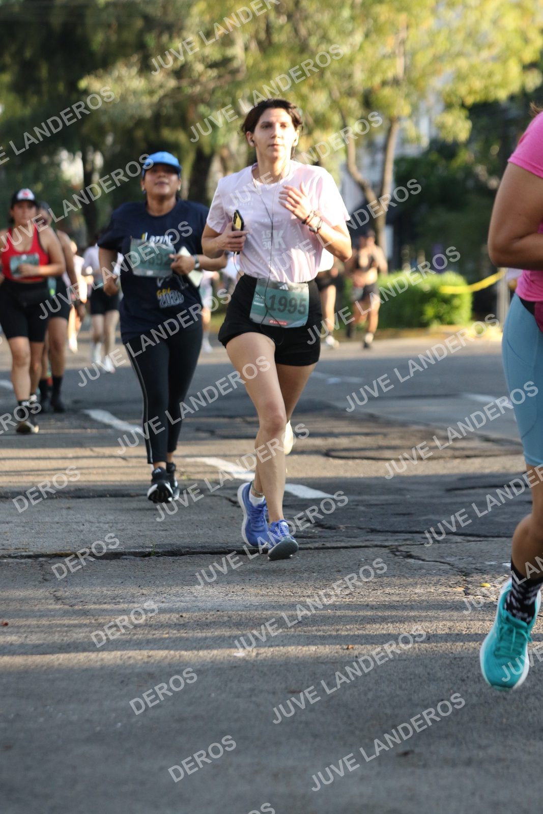 Foto de ADIDAS SPLITS GUADALAJARA 15K / 30K en Av. San Ignacio esquina Av. Ignacio L. Vallarta, Zapopan a las 07:54 · dorsal 1995, 3592