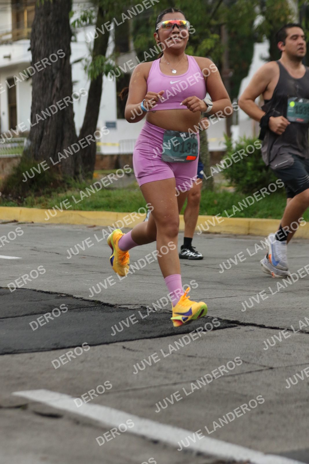 Foto de ADIDAS SPLITS GUADALAJARA 15K / 30K en Av. San Ignacio esquina Av. Ignacio L. Vallarta, Zapopan a las 06:55 · dorsal 1939