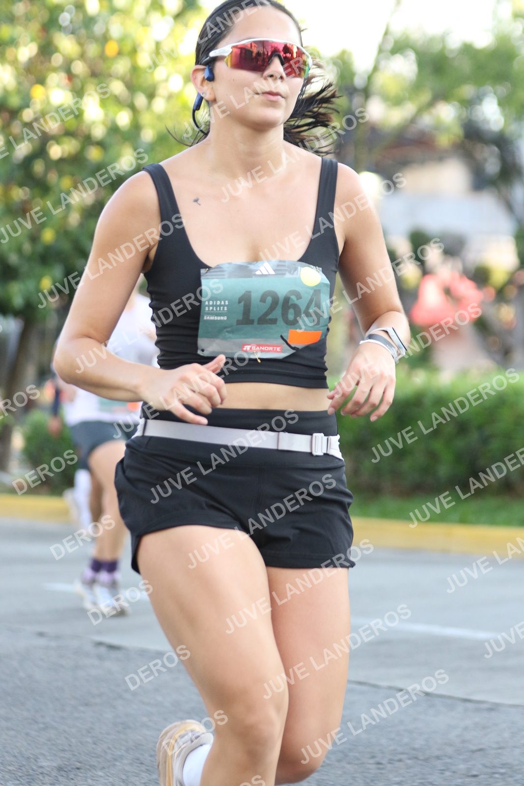 Foto de ADIDAS SPLITS GUADALAJARA 15K / 30K en Av. San Ignacio esquina Av. Ignacio L. Vallarta, Zapopan a las 07:45 · dorsal 1264