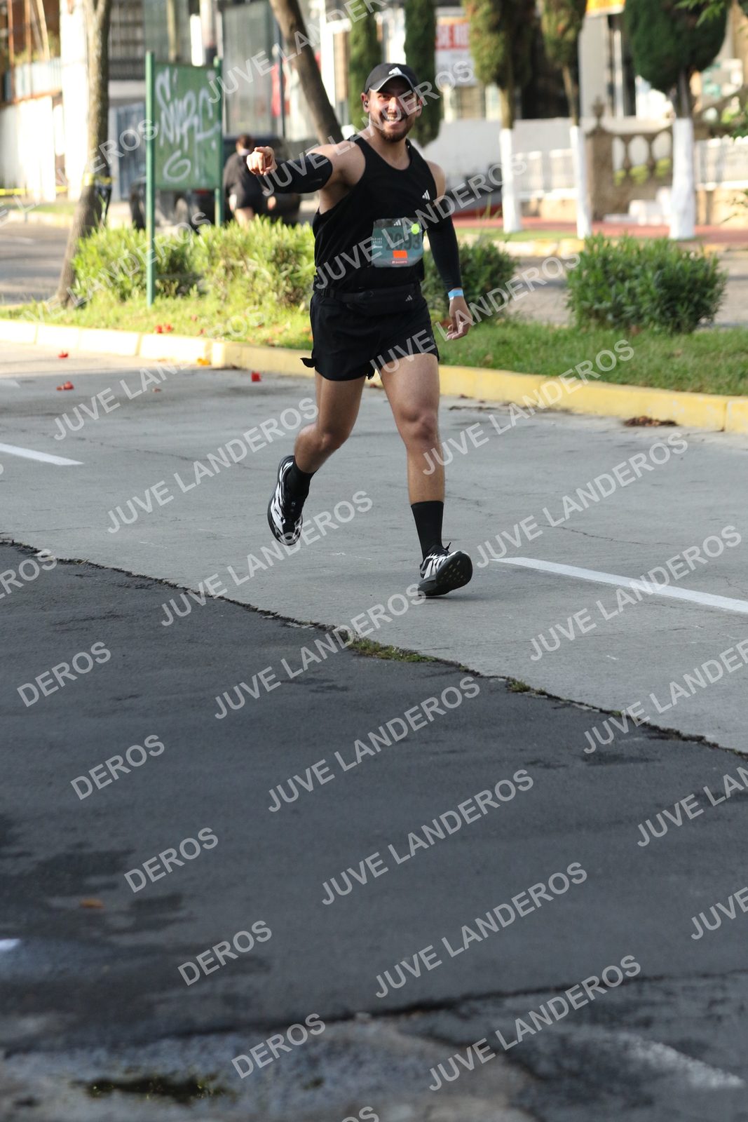 Foto de ADIDAS SPLITS GUADALAJARA 15K / 30K en Av. San Ignacio esquina Av. Ignacio L. Vallarta, Zapopan a las 08:14 · dorsal 2093