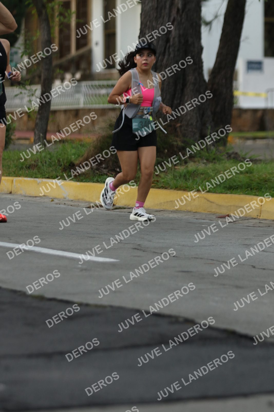 Foto de ADIDAS SPLITS GUADALAJARA 15K / 30K en Av. San Ignacio esquina Av. Ignacio L. Vallarta, Zapopan a las 07:02 · dorsal 3407