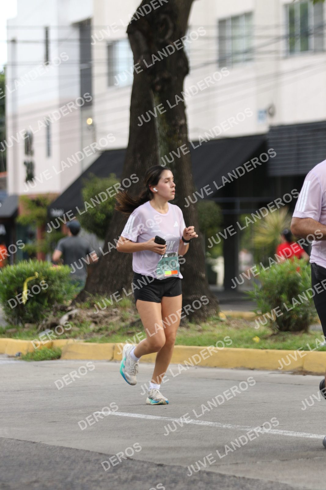 Foto de ADIDAS SPLITS GUADALAJARA 15K / 30K en Av. San Ignacio esquina Av. Ignacio L. Vallarta, Zapopan a las 09:05