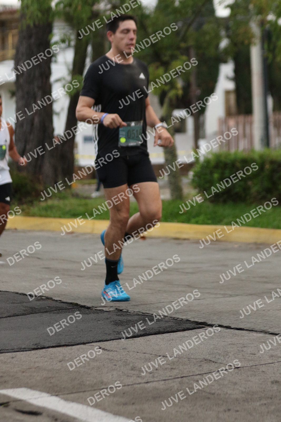 Foto de ADIDAS SPLITS GUADALAJARA 15K / 30K en Av. San Ignacio esquina Av. Ignacio L. Vallarta, Zapopan a las 06:50 · dorsal 516
