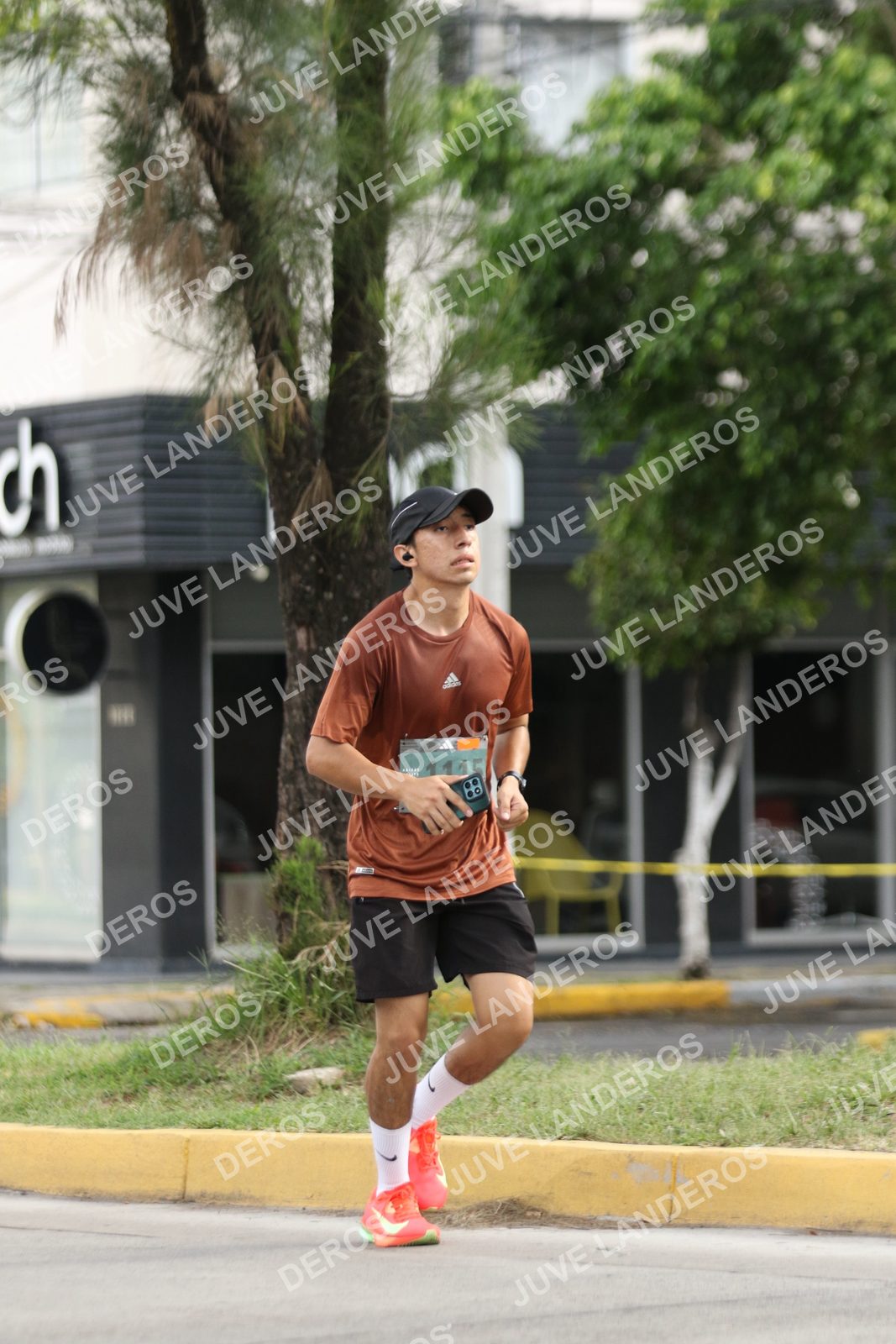 Foto de ADIDAS SPLITS GUADALAJARA 15K / 30K en Av. San Ignacio esquina Av. Ignacio L. Vallarta, Zapopan a las 09:06