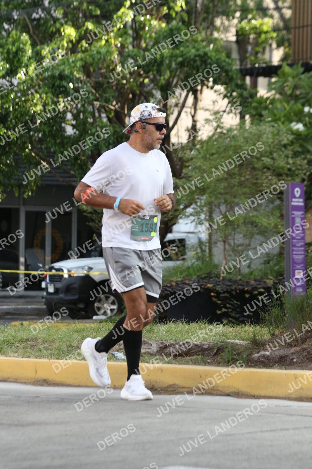 Foto de ADIDAS SPLITS GUADALAJARA 15K / 30K en Av. San Ignacio esquina Av. Ignacio L. Vallarta, Zapopan a las 08:42 · dorsal 1587