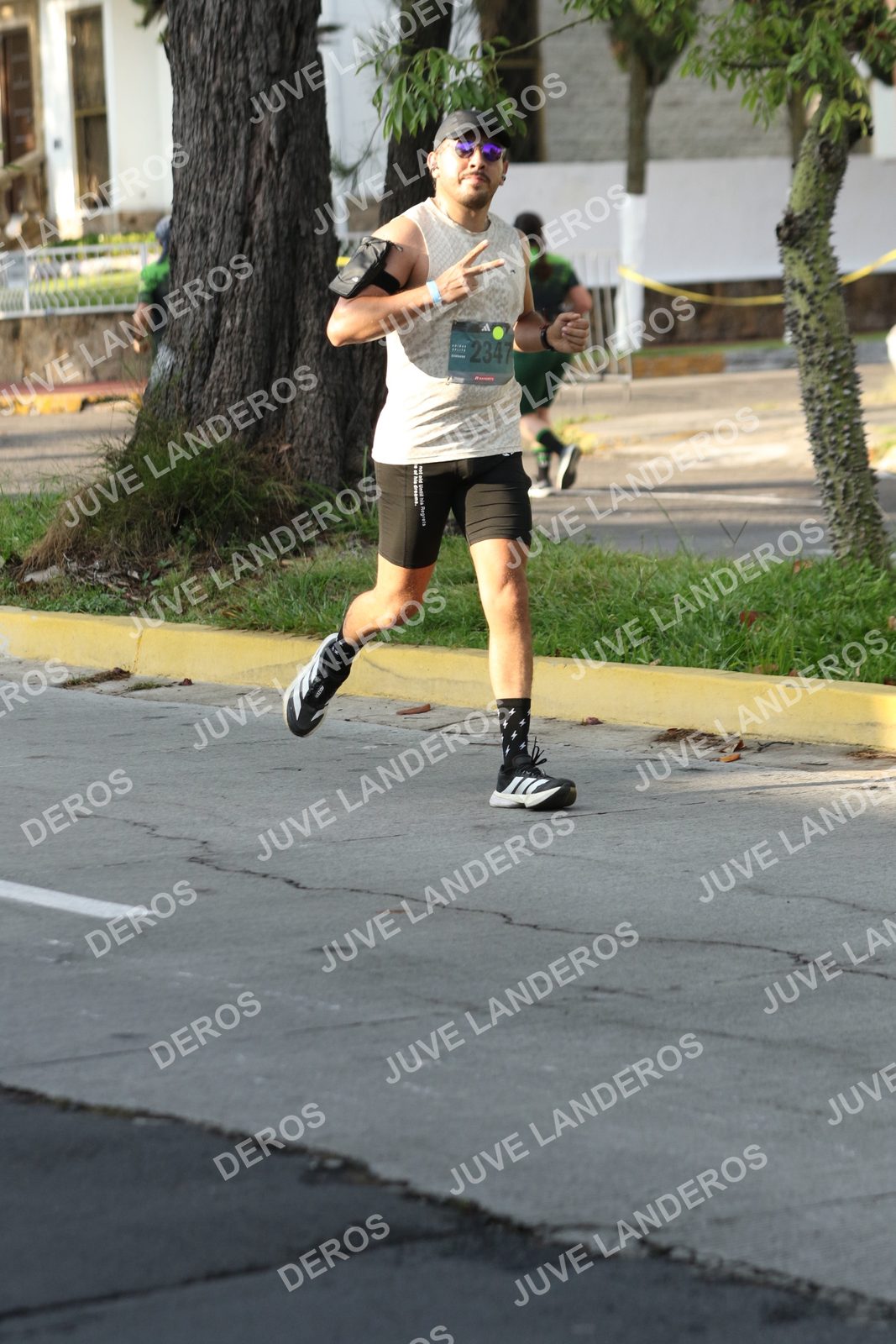 Foto de ADIDAS SPLITS GUADALAJARA 15K / 30K en Av. San Ignacio esquina Av. Ignacio L. Vallarta, Zapopan a las 08:13 · dorsal 2347