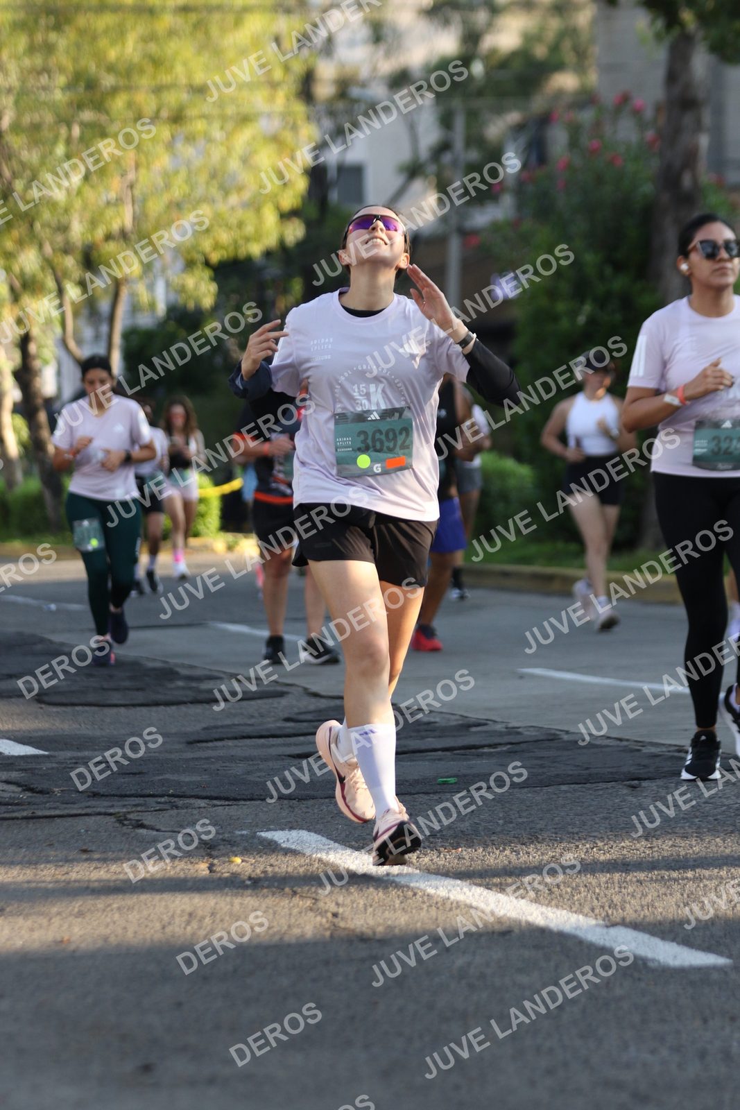 Foto de ADIDAS SPLITS GUADALAJARA 15K / 30K en Av. San Ignacio esquina Av. Ignacio L. Vallarta, Zapopan a las 07:50 · dorsal 3692, 32
