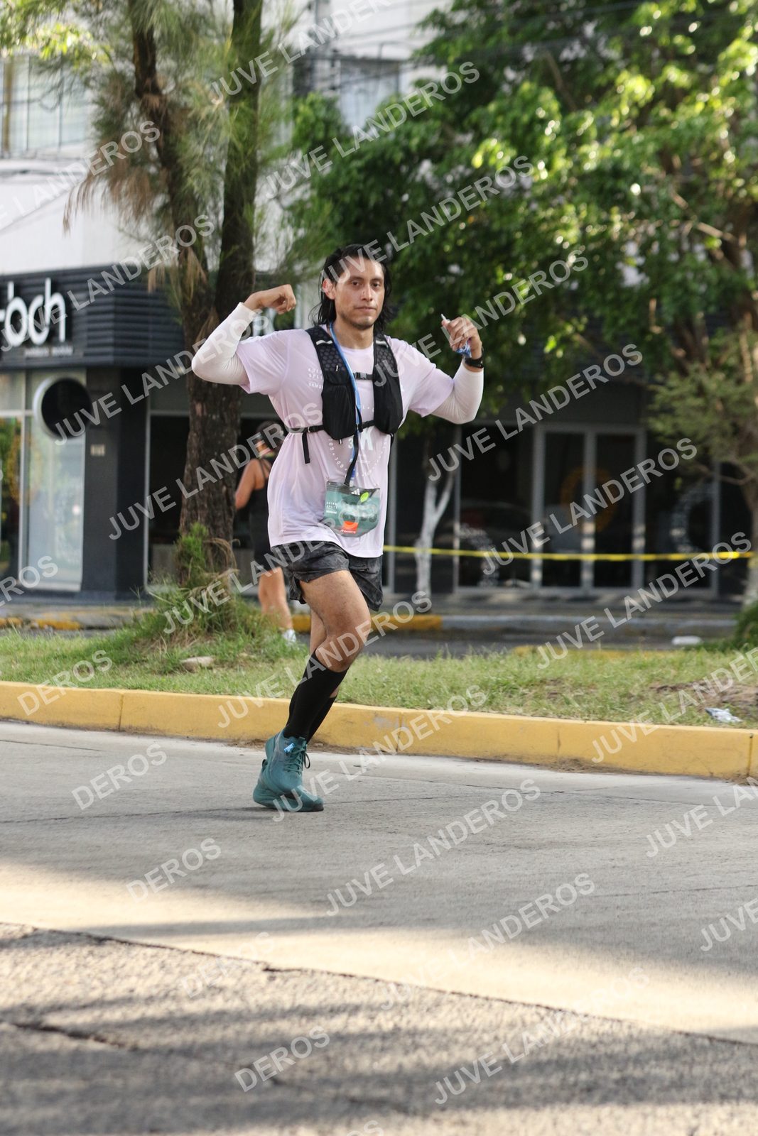 Foto de ADIDAS SPLITS GUADALAJARA 15K / 30K en Av. San Ignacio esquina Av. Ignacio L. Vallarta, Zapopan a las 08:50 · dorsal 2363