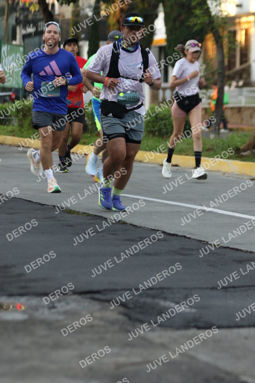 Foto de ADIDAS SPLITS GUADALAJARA 15K / 30K en Av. San Ignacio esquina Av. Ignacio L. Vallarta, Zapopan a las 07:07 · dorsal 1579