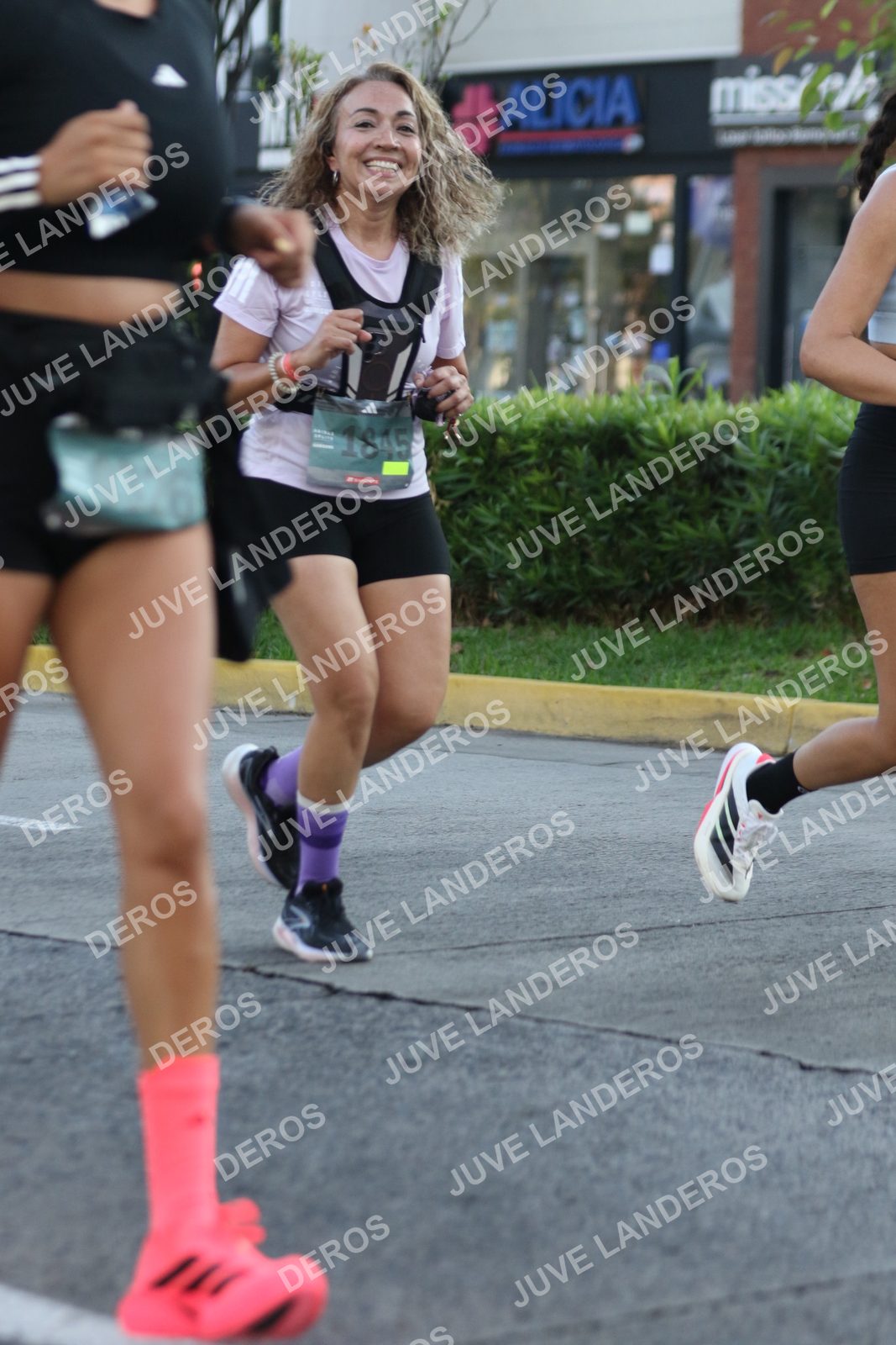 Foto de ADIDAS SPLITS GUADALAJARA 15K / 30K en Av. San Ignacio esquina Av. Ignacio L. Vallarta, Zapopan a las 07:40