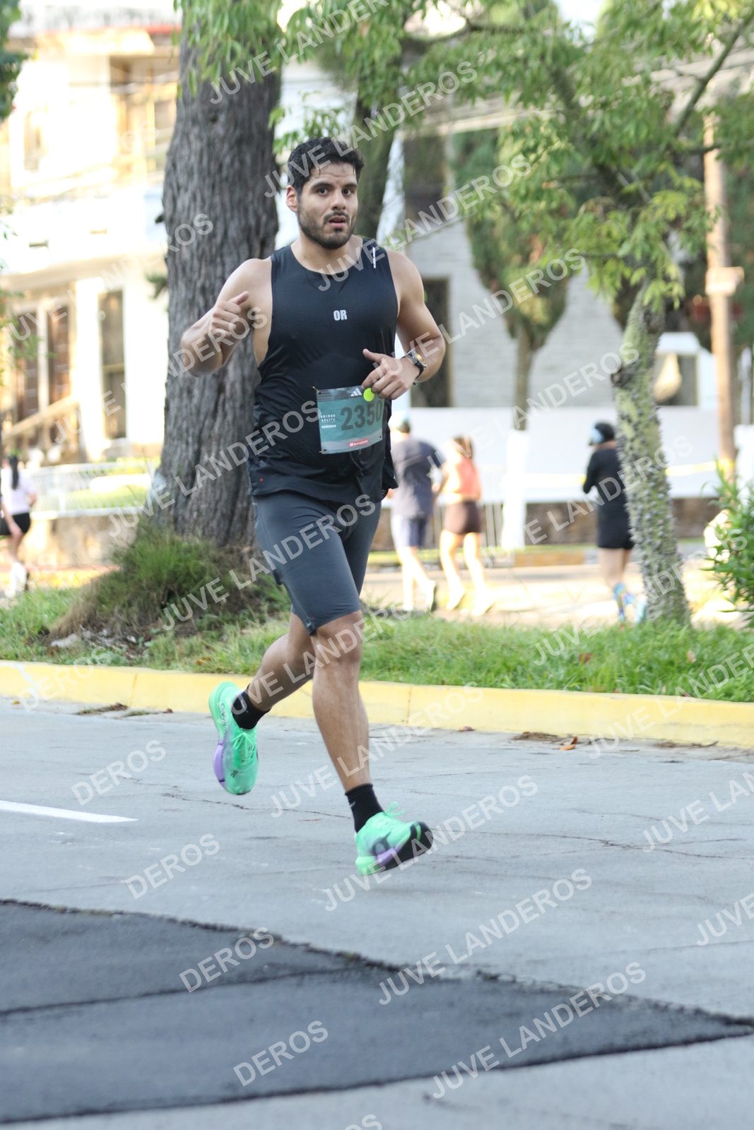 Foto de ADIDAS SPLITS GUADALAJARA 15K / 30K en Av. San Ignacio esquina Av. Ignacio L. Vallarta, Zapopan a las 07:57 · dorsal 2350