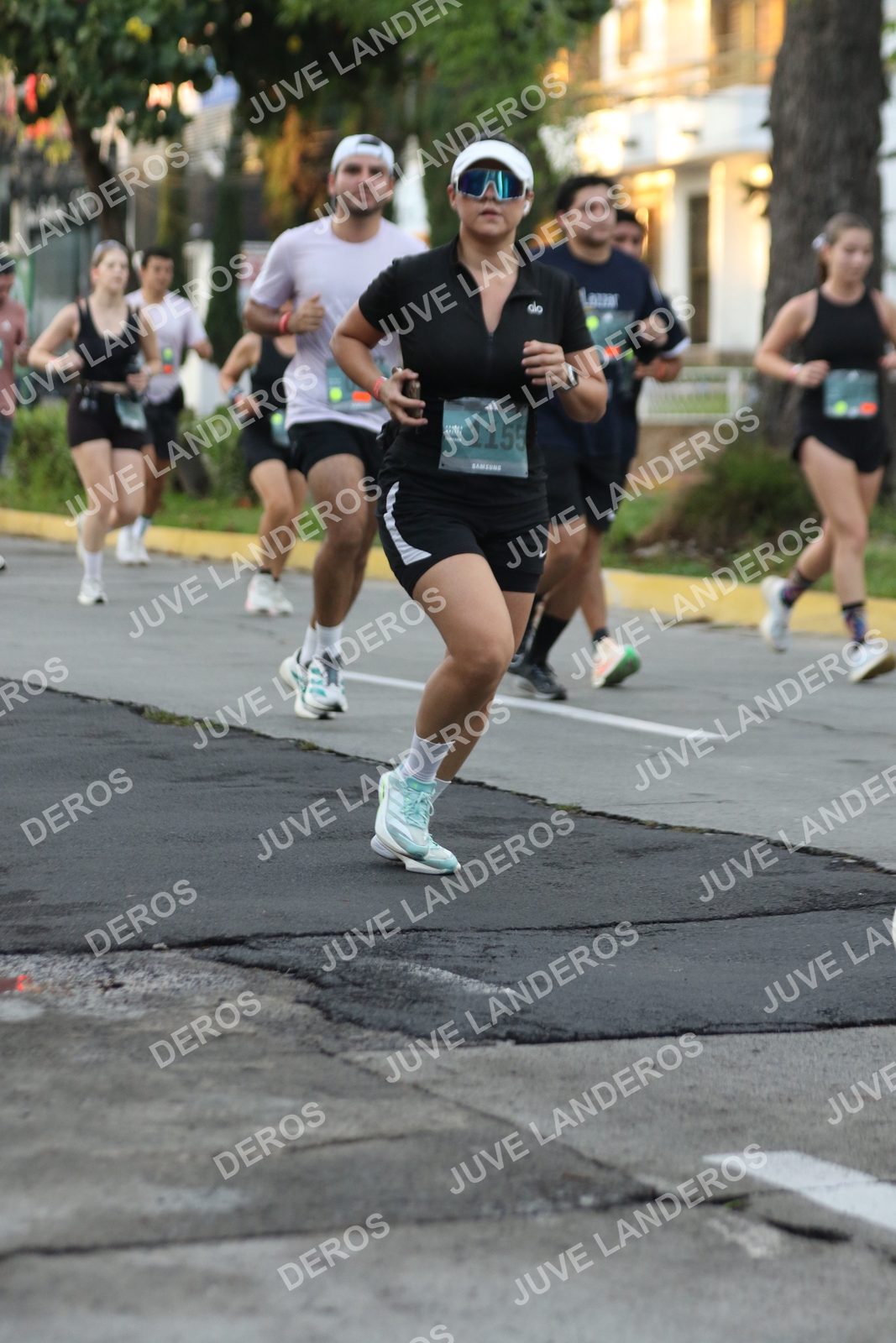 Foto de ADIDAS SPLITS GUADALAJARA 15K / 30K en Av. San Ignacio esquina Av. Ignacio L. Vallarta, Zapopan a las 07:07 · dorsal 1155