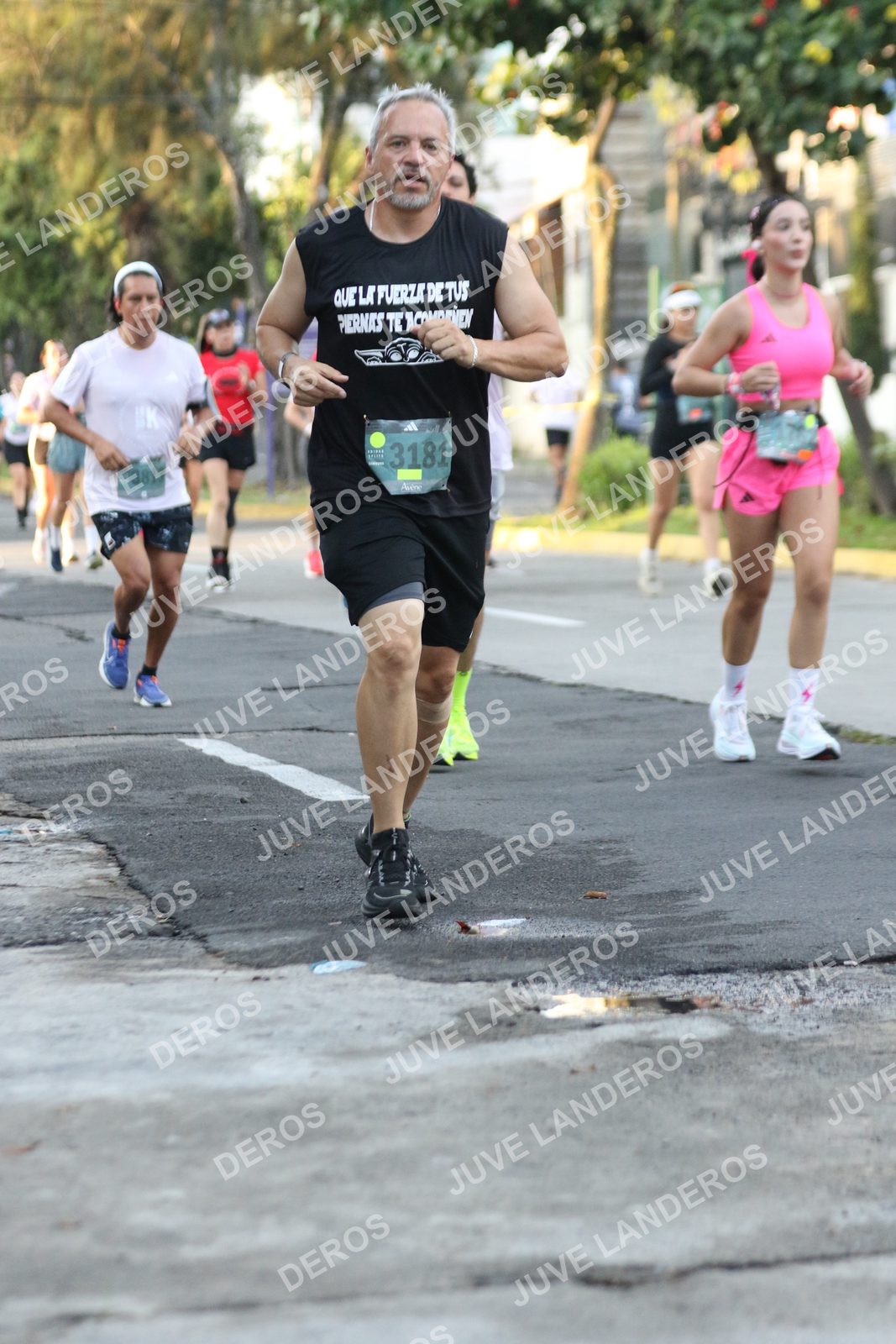 Foto de ADIDAS SPLITS GUADALAJARA 15K / 30K en Av. San Ignacio esquina Av. Ignacio L. Vallarta, Zapopan a las 07:14 · dorsal 3181