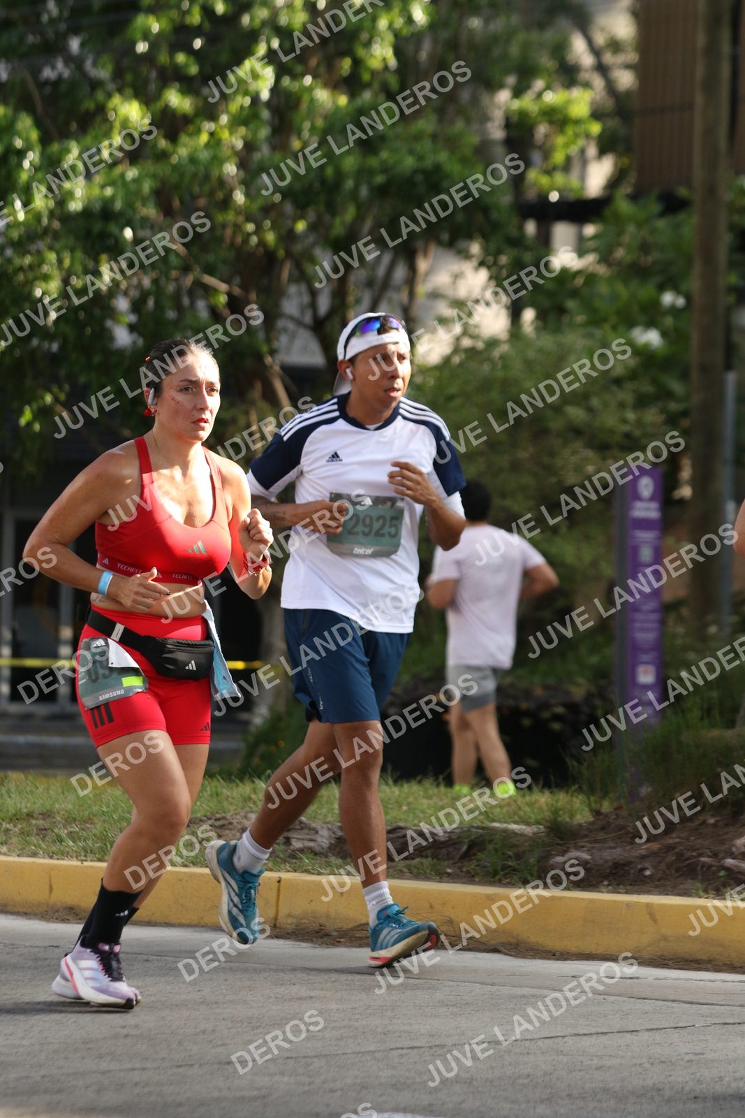 Foto de ADIDAS SPLITS GUADALAJARA 15K / 30K en Av. San Ignacio esquina Av. Ignacio L. Vallarta, Zapopan a las 08:50 · dorsal 2925